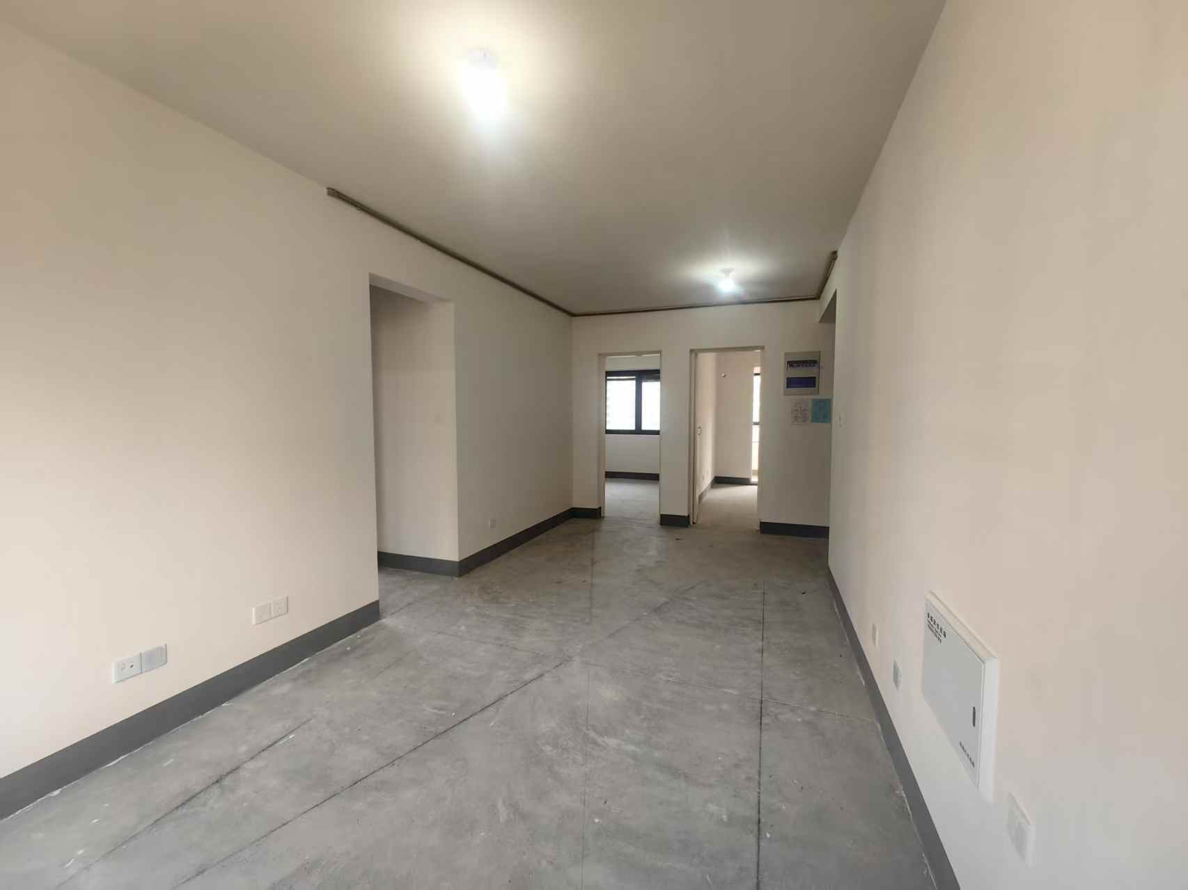 兴石花园 2室1厅1卫 98m²
