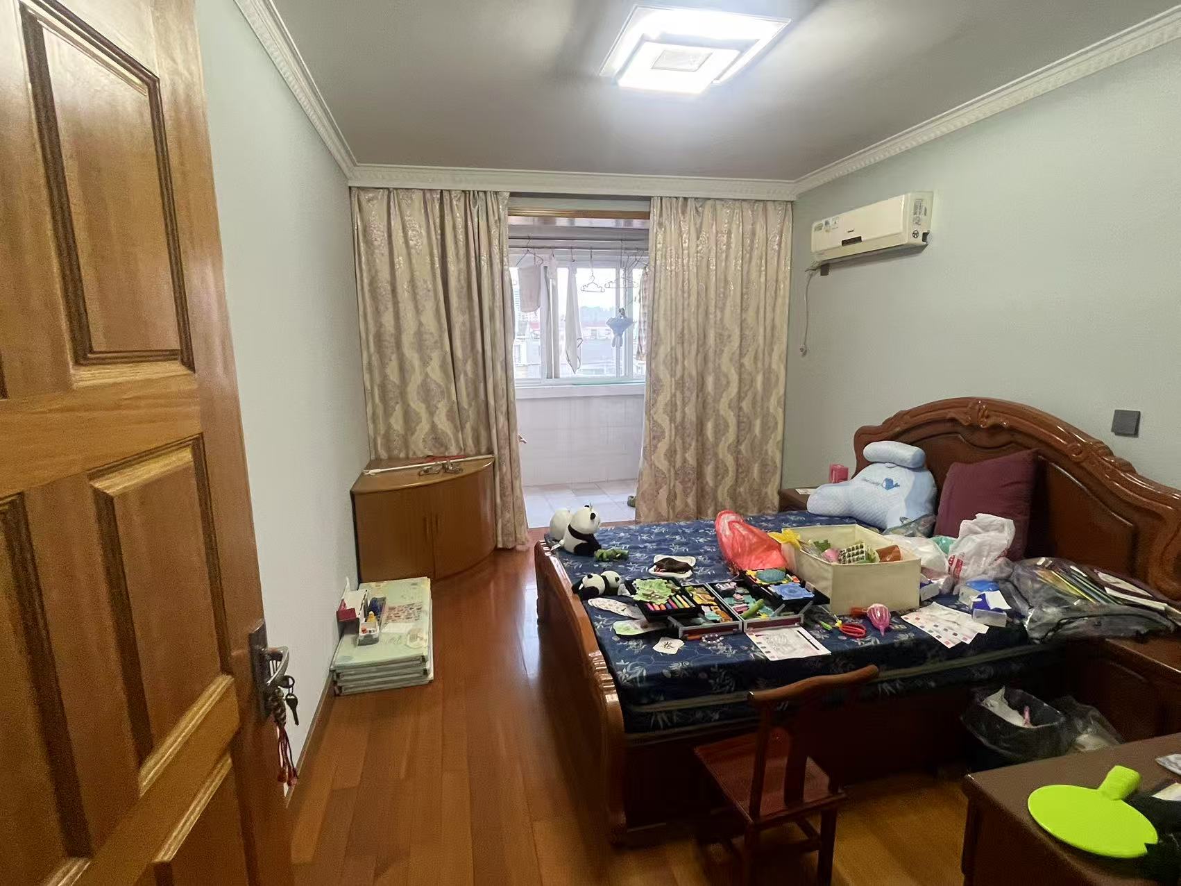 瑞丰花园 5室1厅2卫 164.31m&sup2;