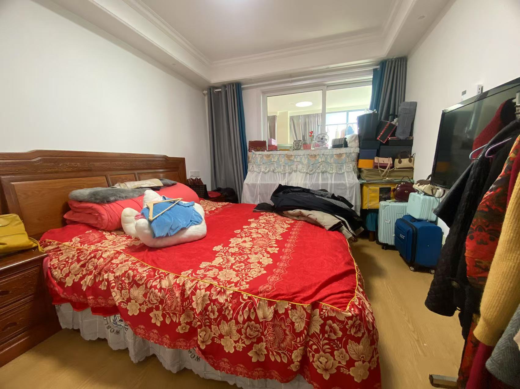 外滩花苑 3室2厅1卫 125.61m²