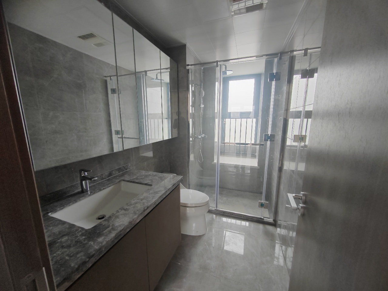 卓越府 4室1厅2卫 124.71m&sup2;