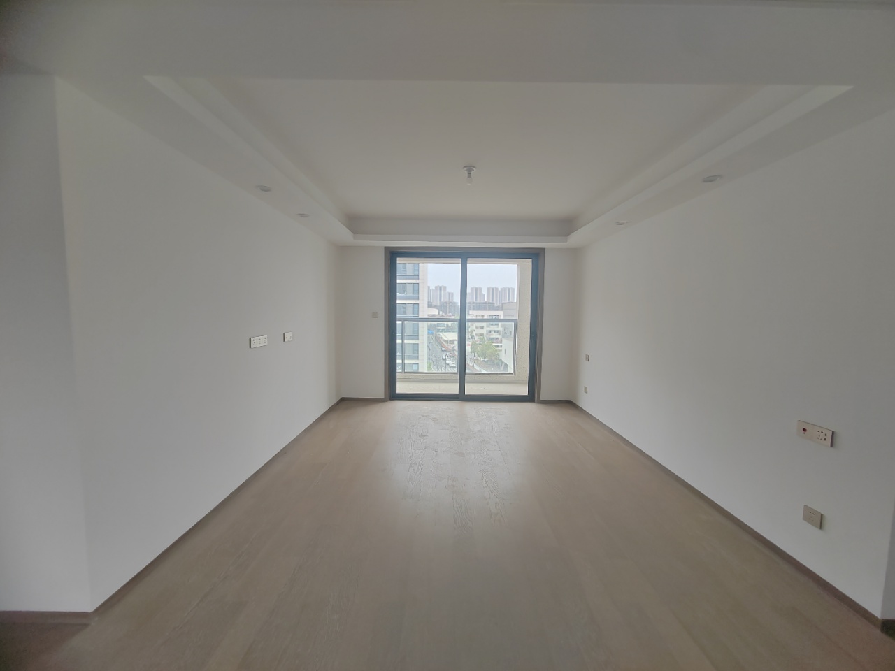 卓越府 4室1厅2卫 124.71m²