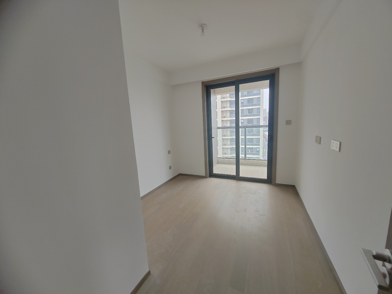 卓越府 4室1厅2卫 124.71m&sup2;