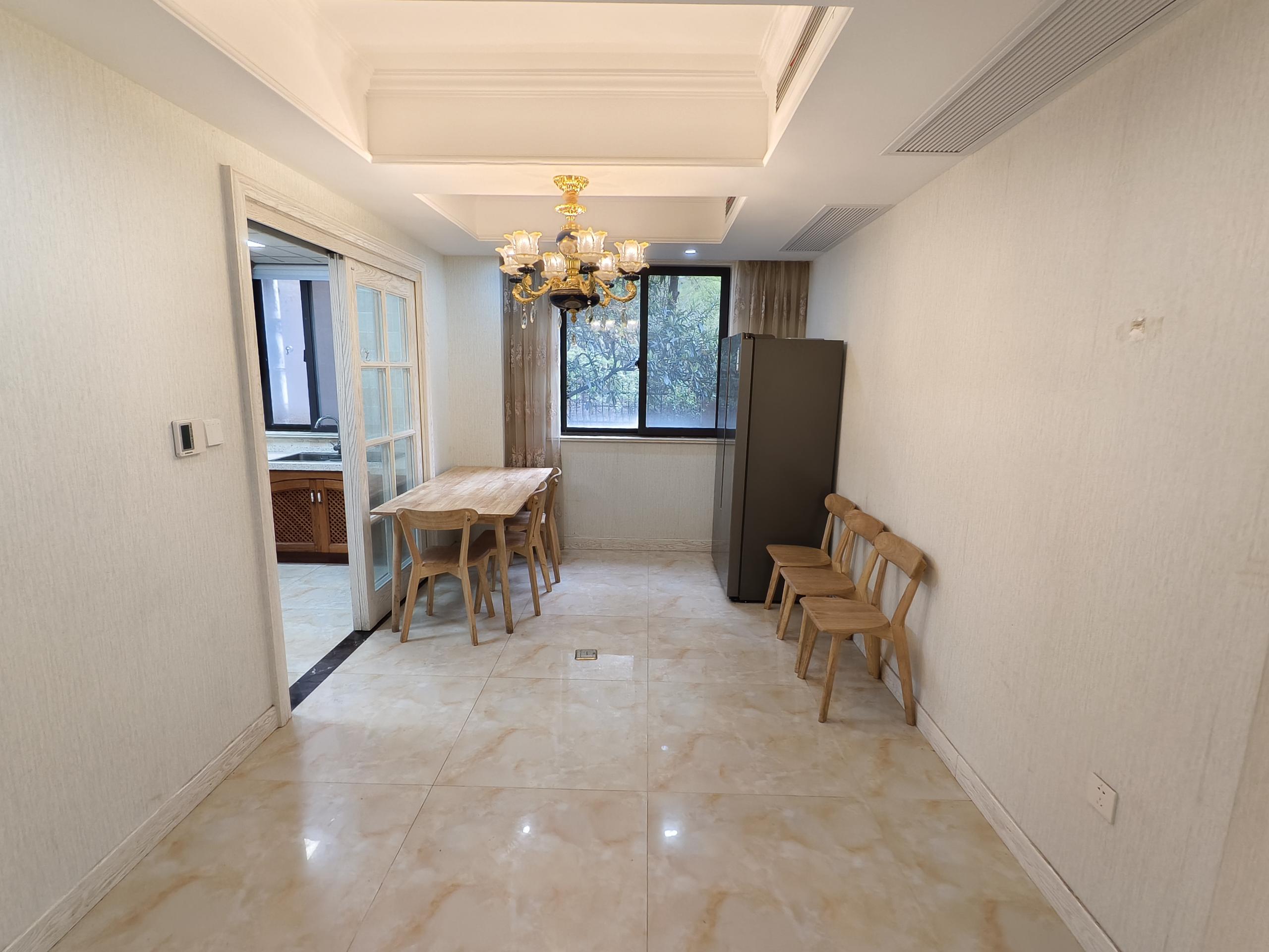 华强城一期 3室2厅1卫 133.92m&sup2;