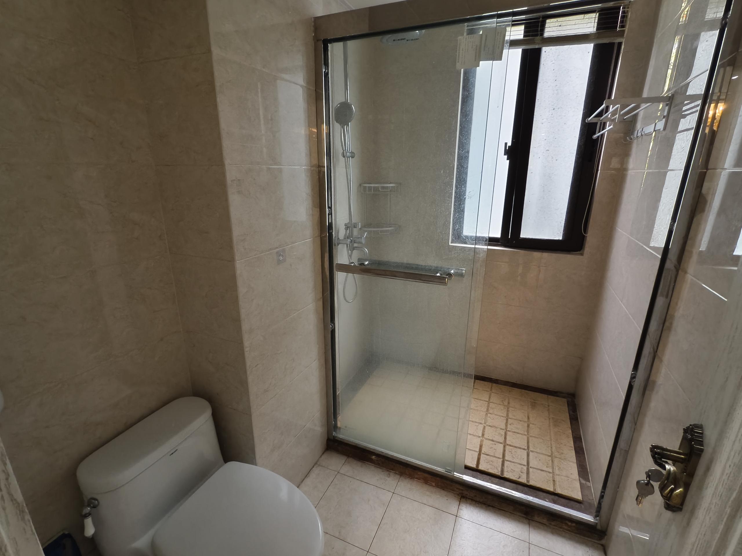 华强城一期 3室2厅1卫 133.92m&sup2;