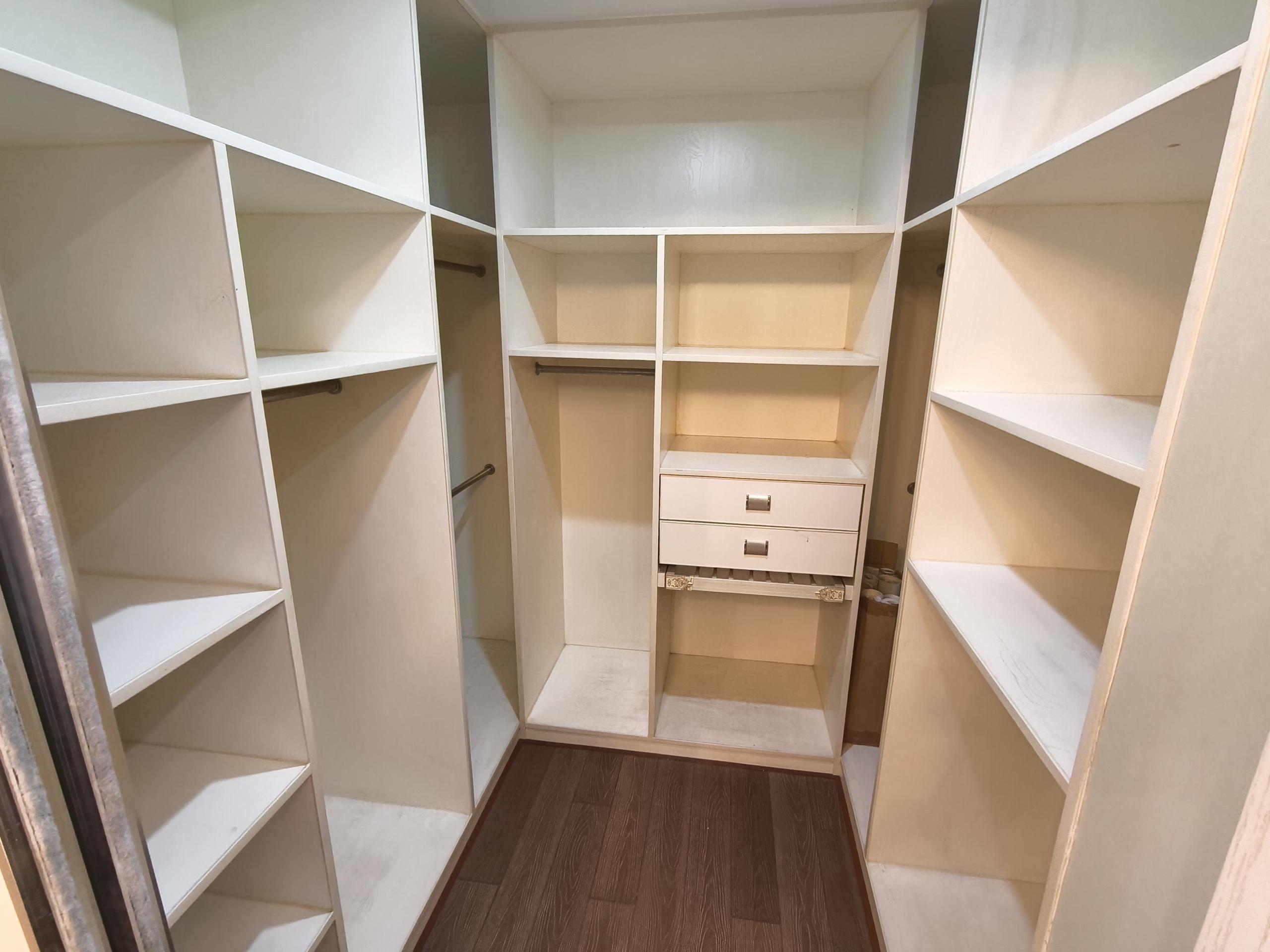 华强城一期 3室2厅1卫 133.92m&sup2;