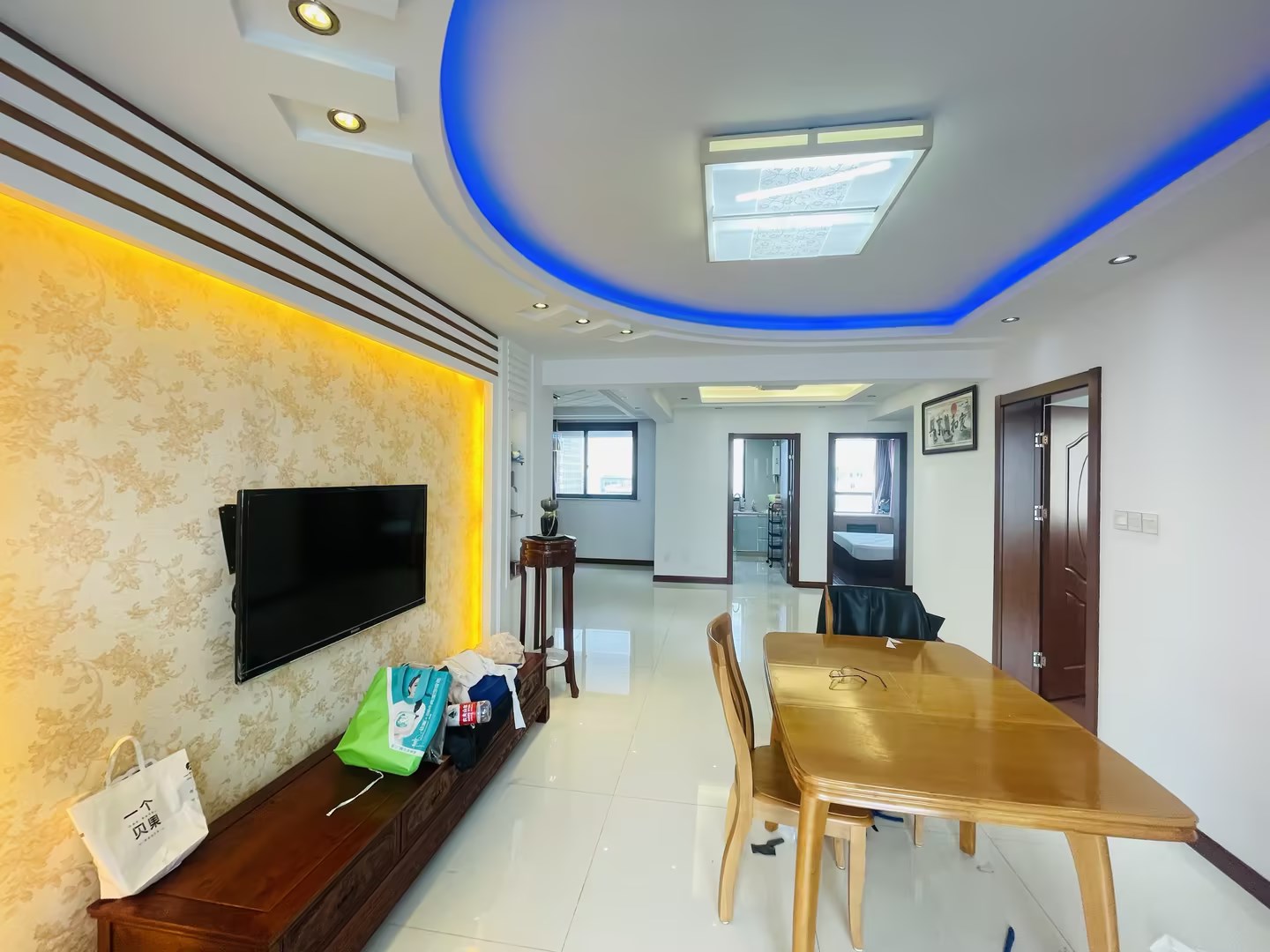 万通城 3室2厅1卫 102m&sup2;