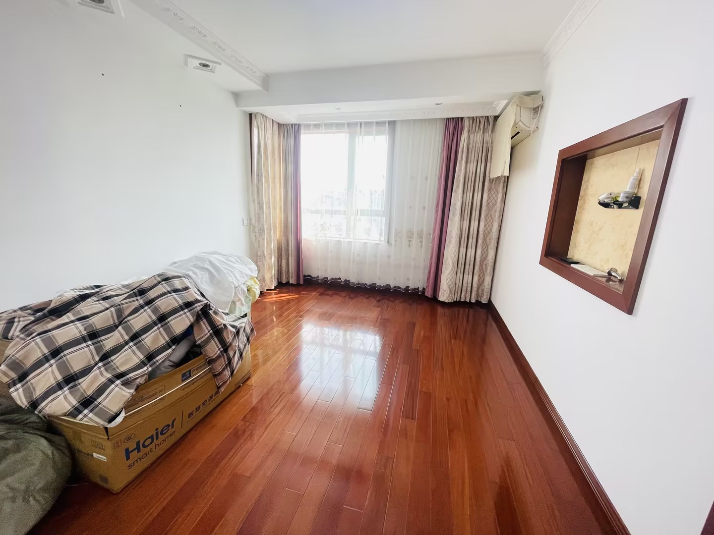 万通城 3室2厅1卫 102m&sup2;