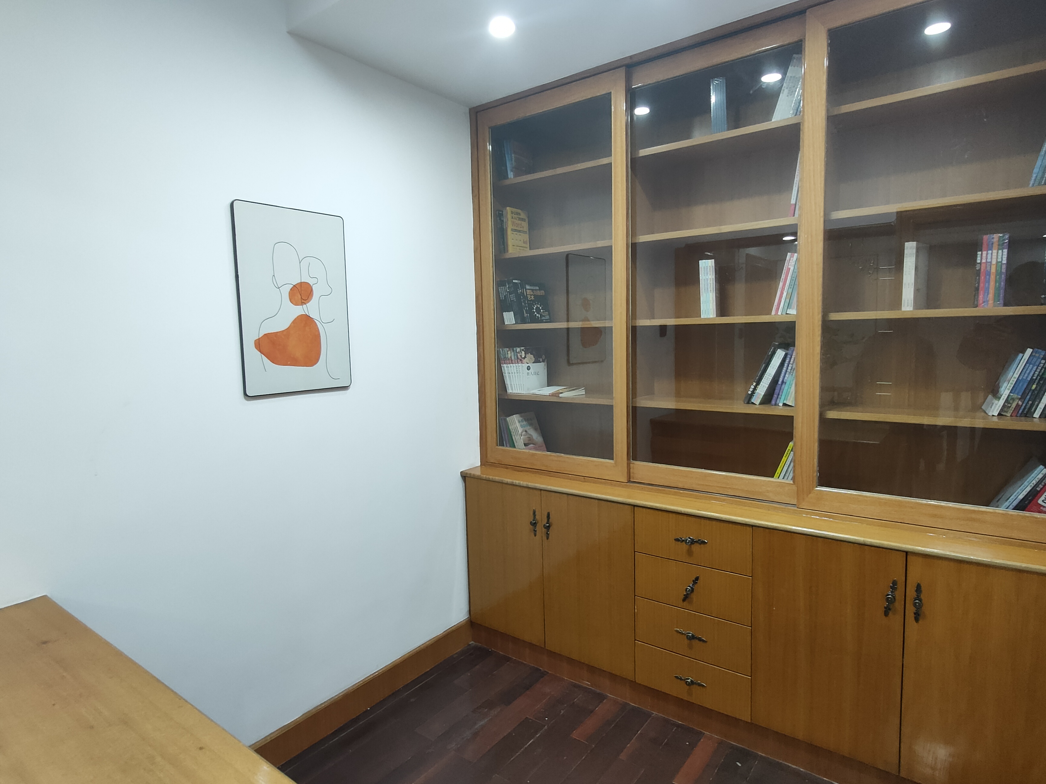 恒基花苑 4室3厅3卫 200m&sup2;