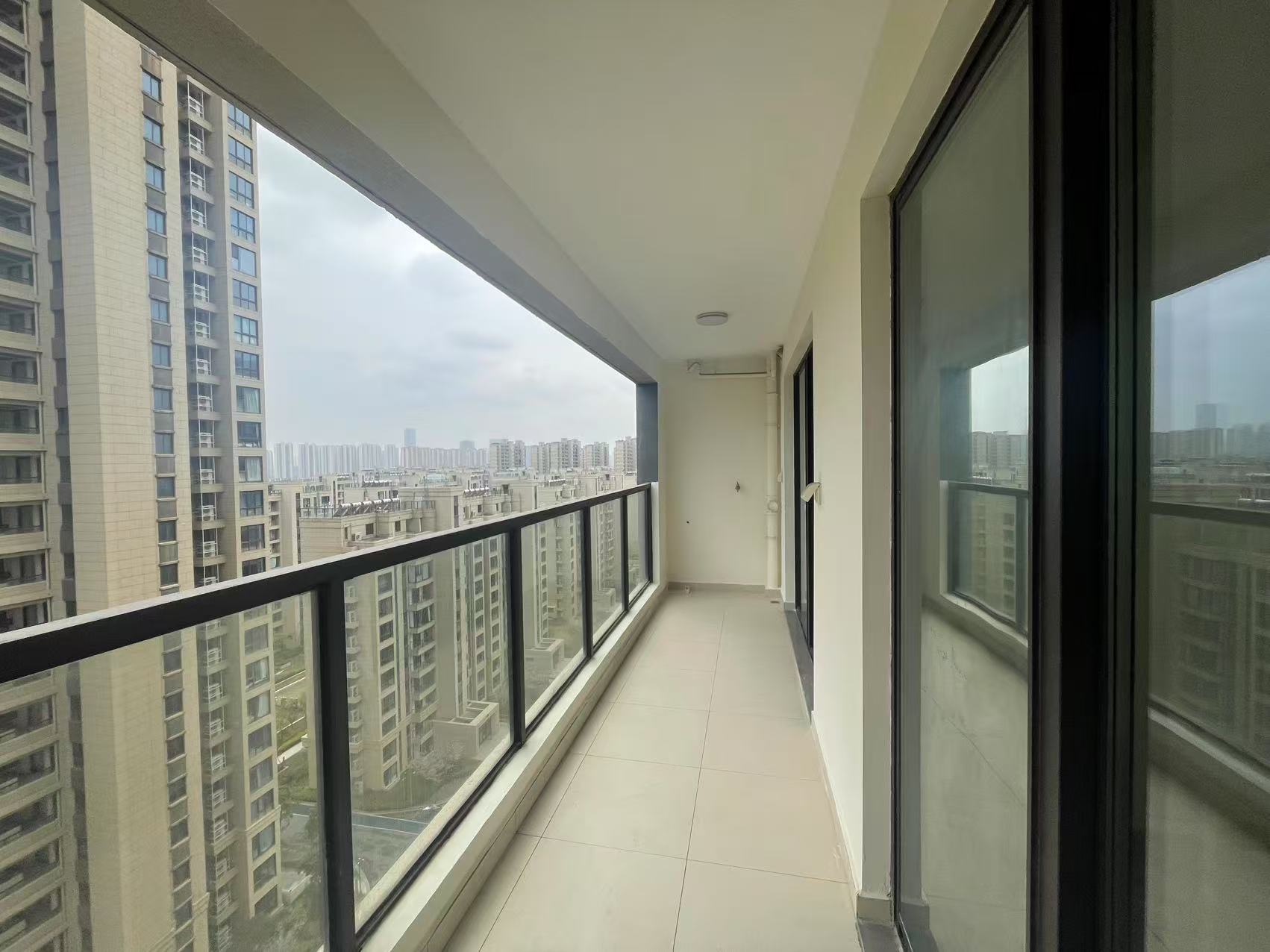 时光漫城 3室2厅2卫 117m&sup2;