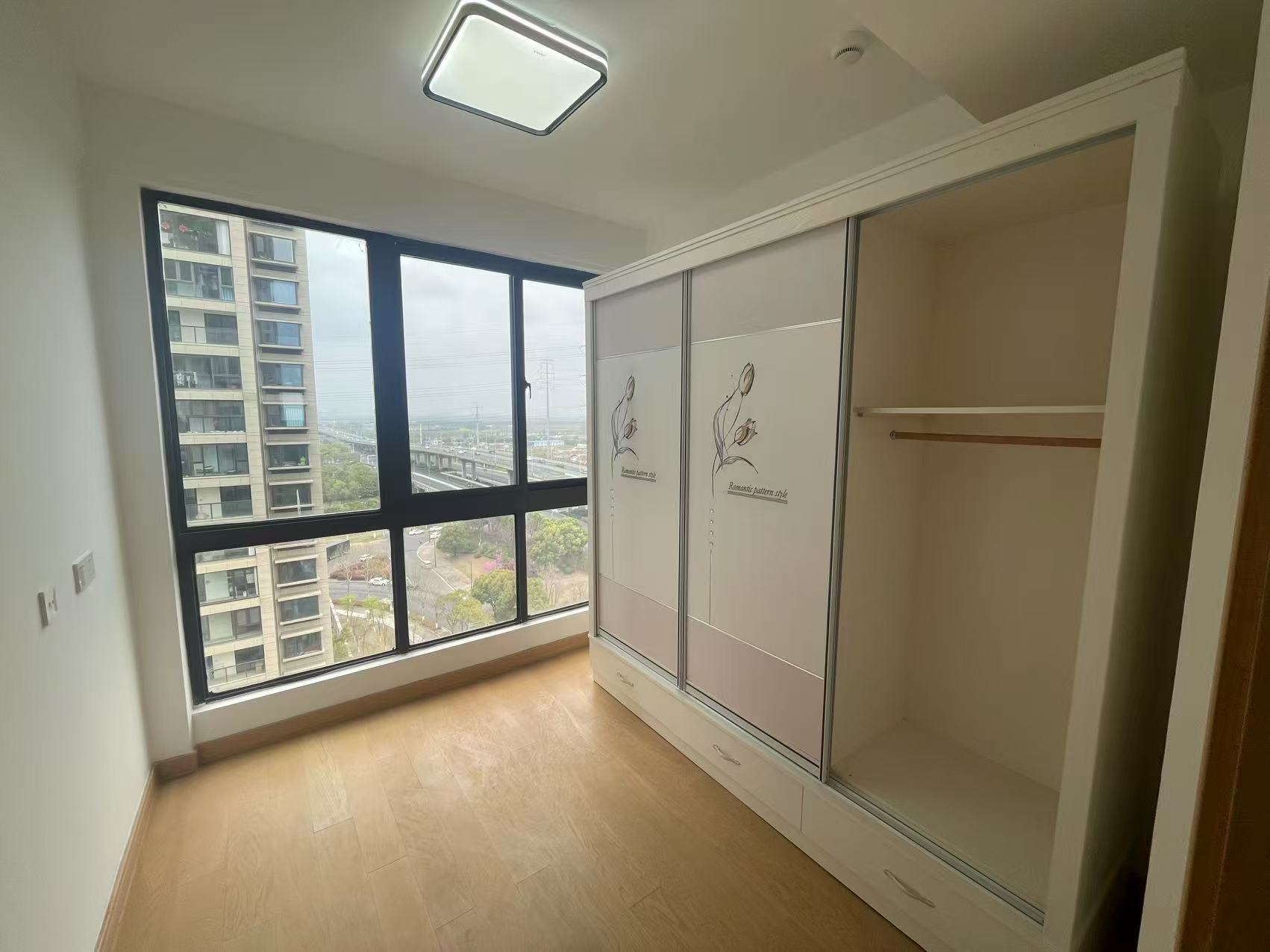 时光漫城 3室2厅2卫 117m&sup2;