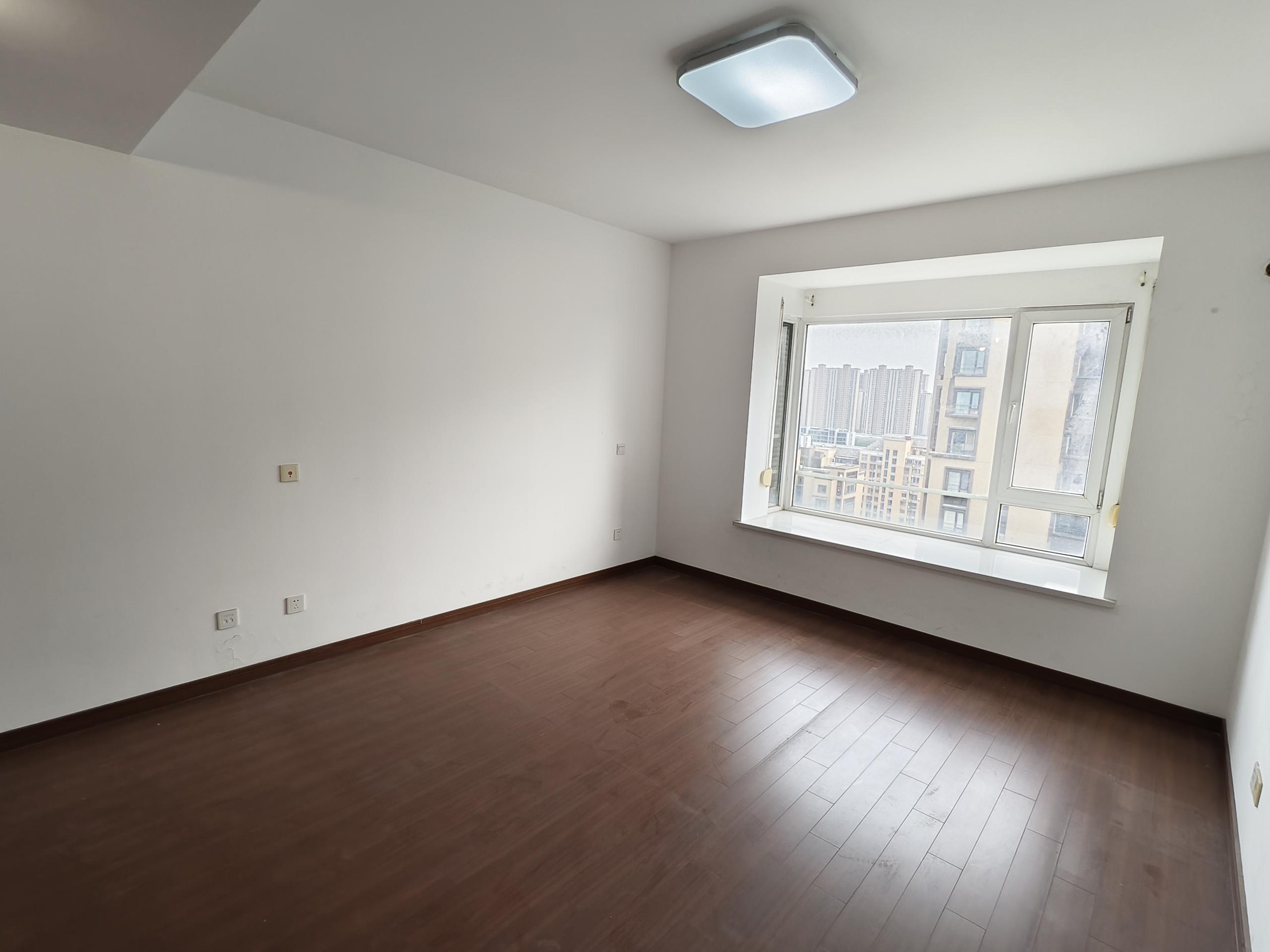 万科金域蓝湾 3室2厅2卫 138.00m²