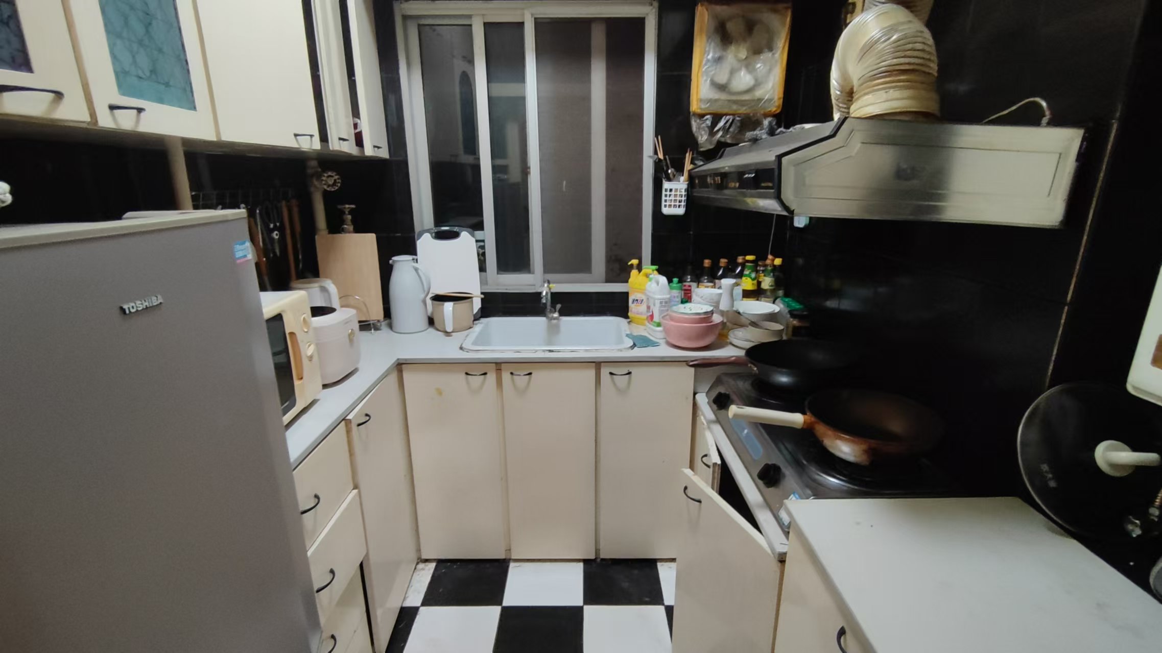 光明新村 2室1厅1卫 65.75m²