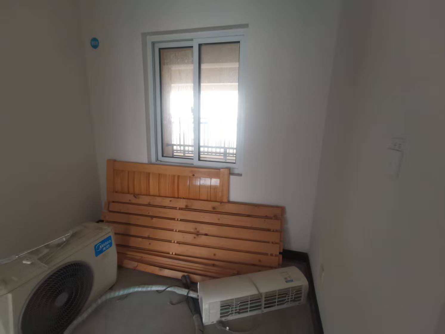 世茂新界 3室2厅1卫 92.35m&sup2;