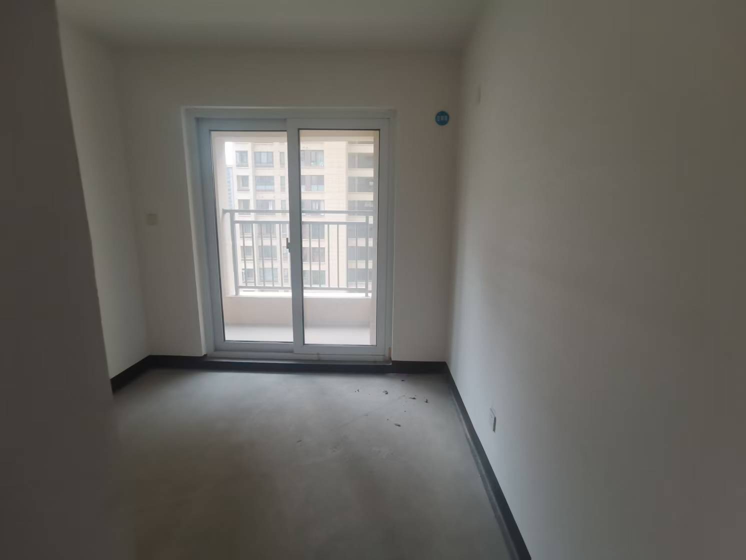世茂新界 3室2厅1卫 92.35m&sup2;