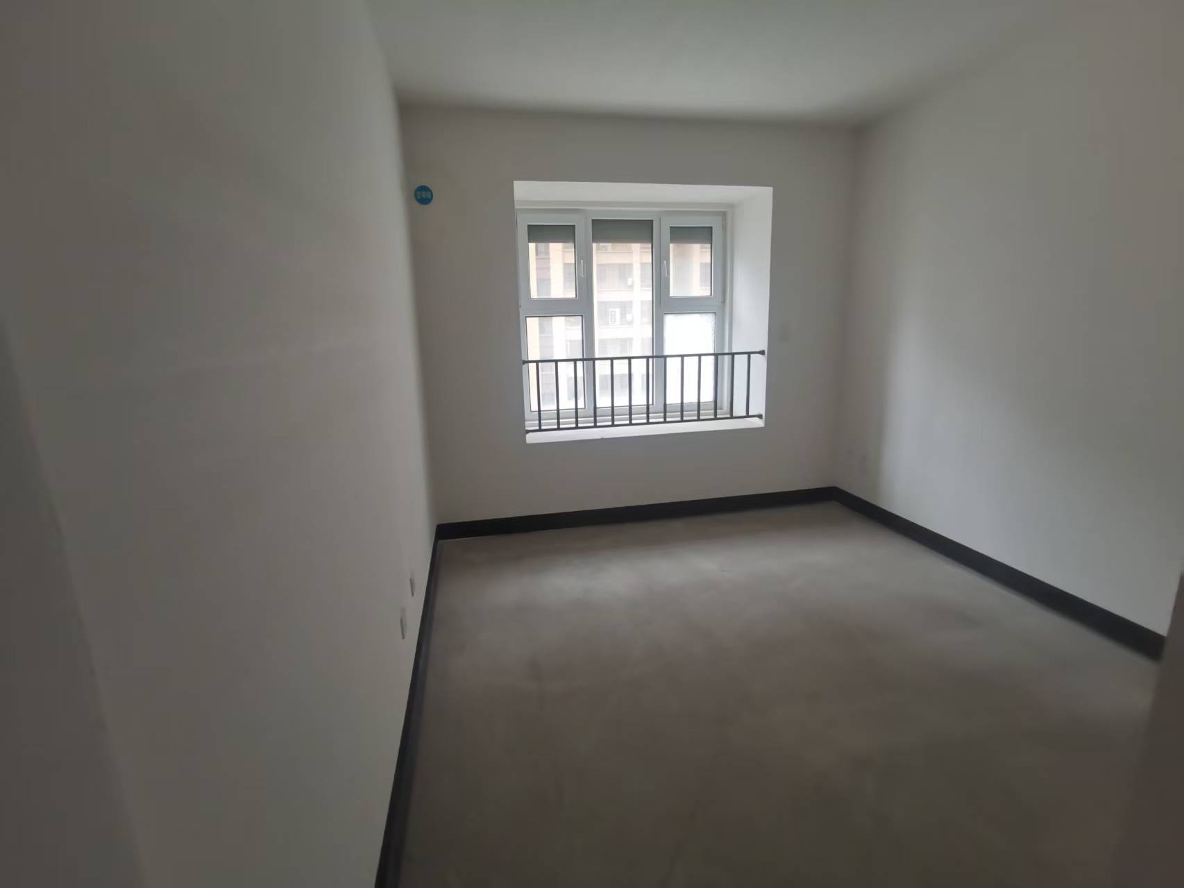 世茂新界 3室2厅1卫 92.35m&sup2;