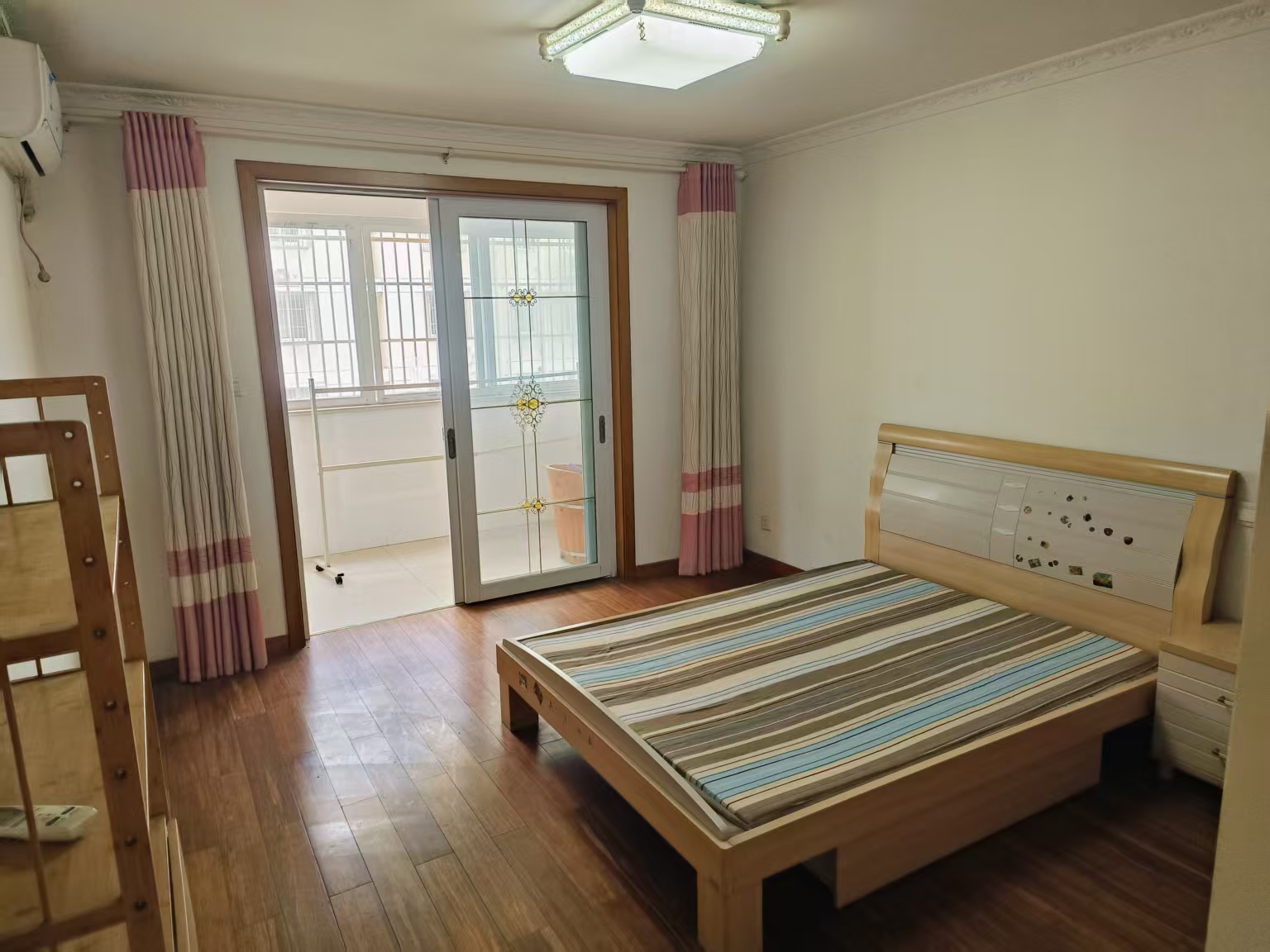 怡居北苑 4室2厅1卫 139.00m&sup2;