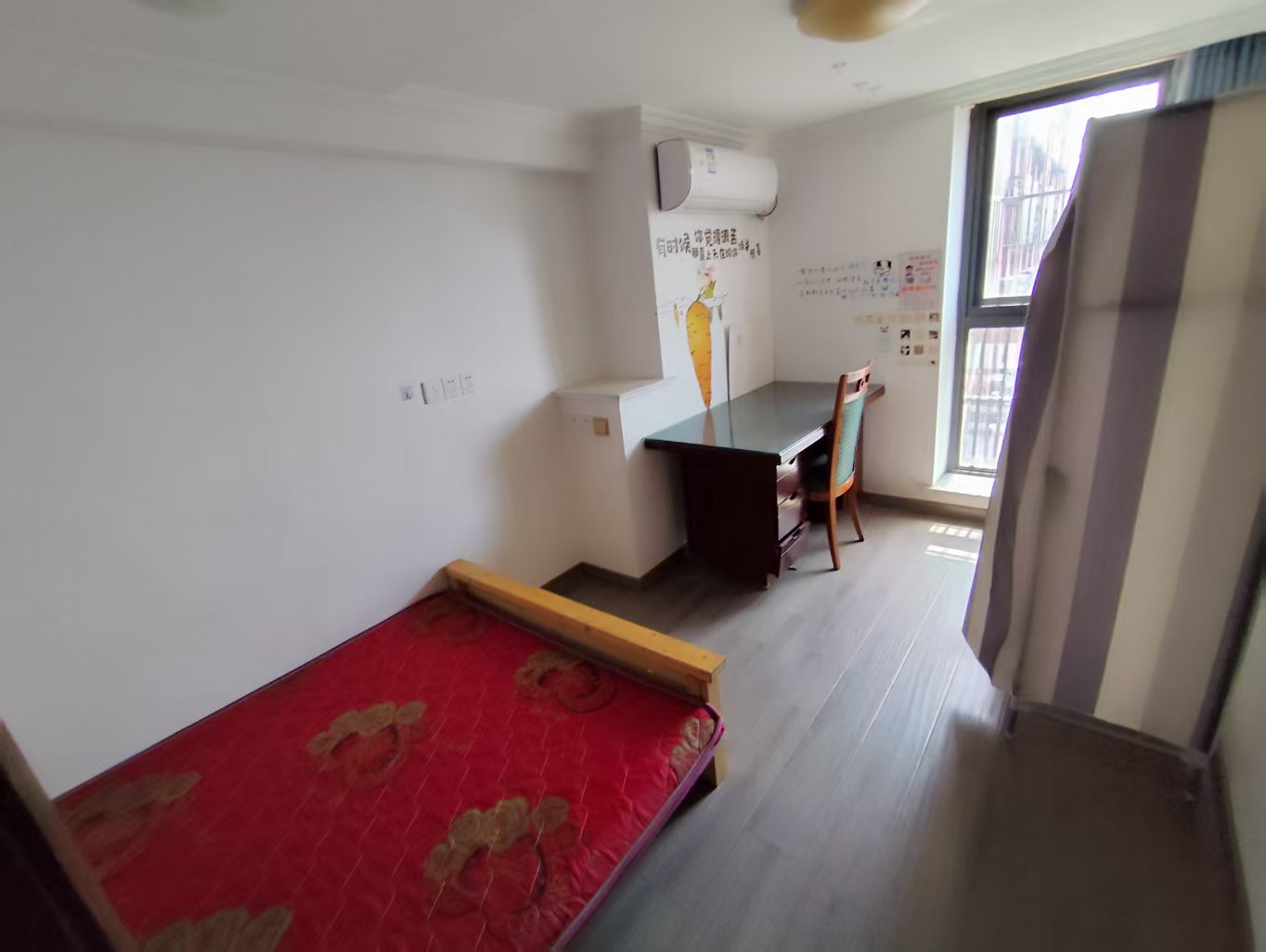 唐人公寓 3室1厅1卫 82m²