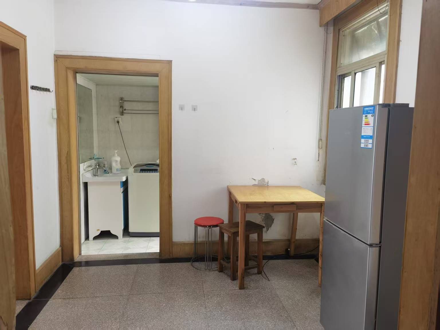 光明东村一期 2室1厅1卫 66m²