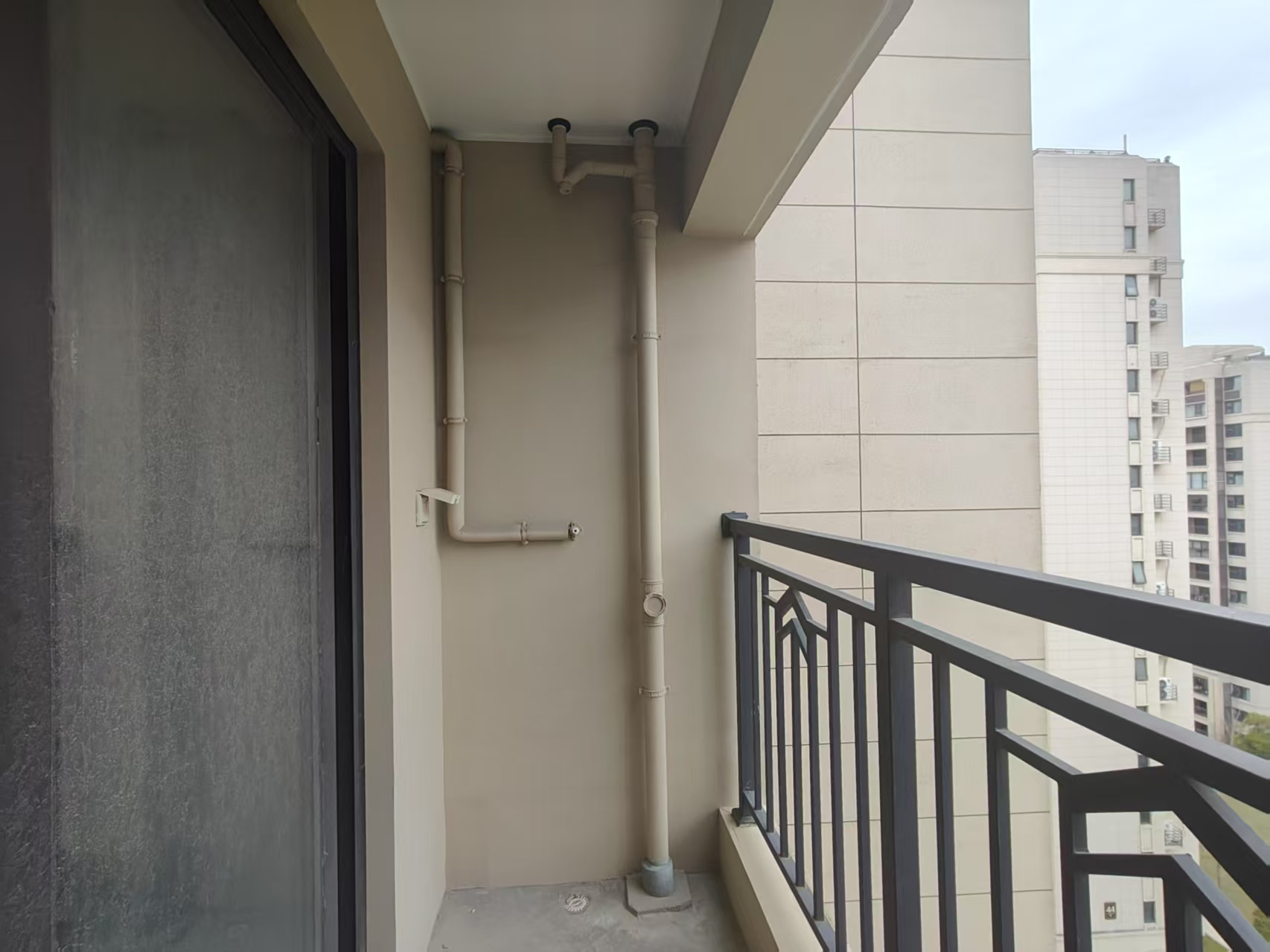 招商新城雍景湾 4室2厅2卫 139m²