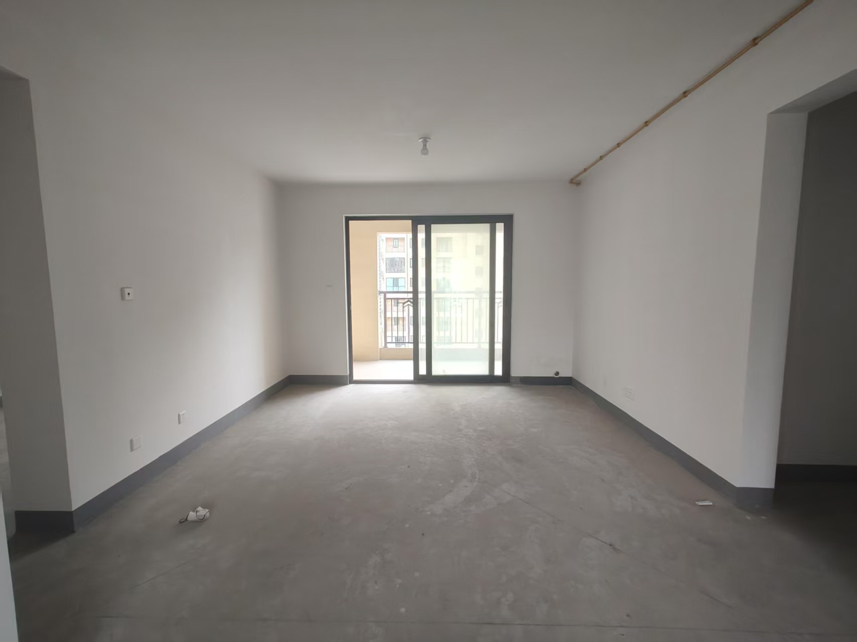 招商新城雍景湾 4室2厅2卫 139m²