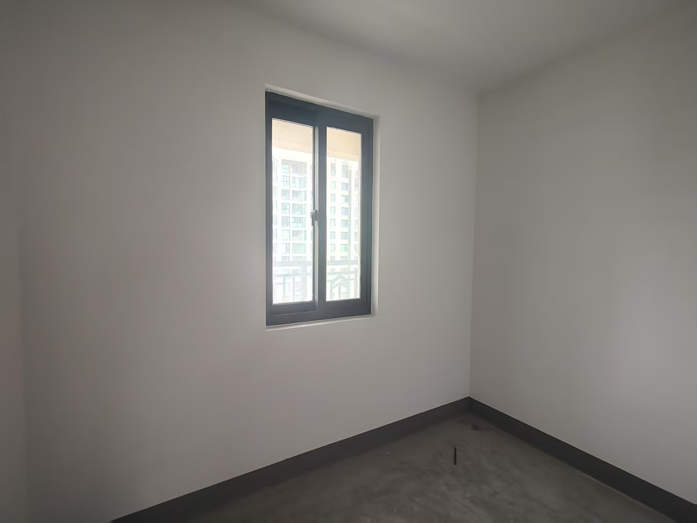 招商新城雍景湾 4室2厅2卫 139m²