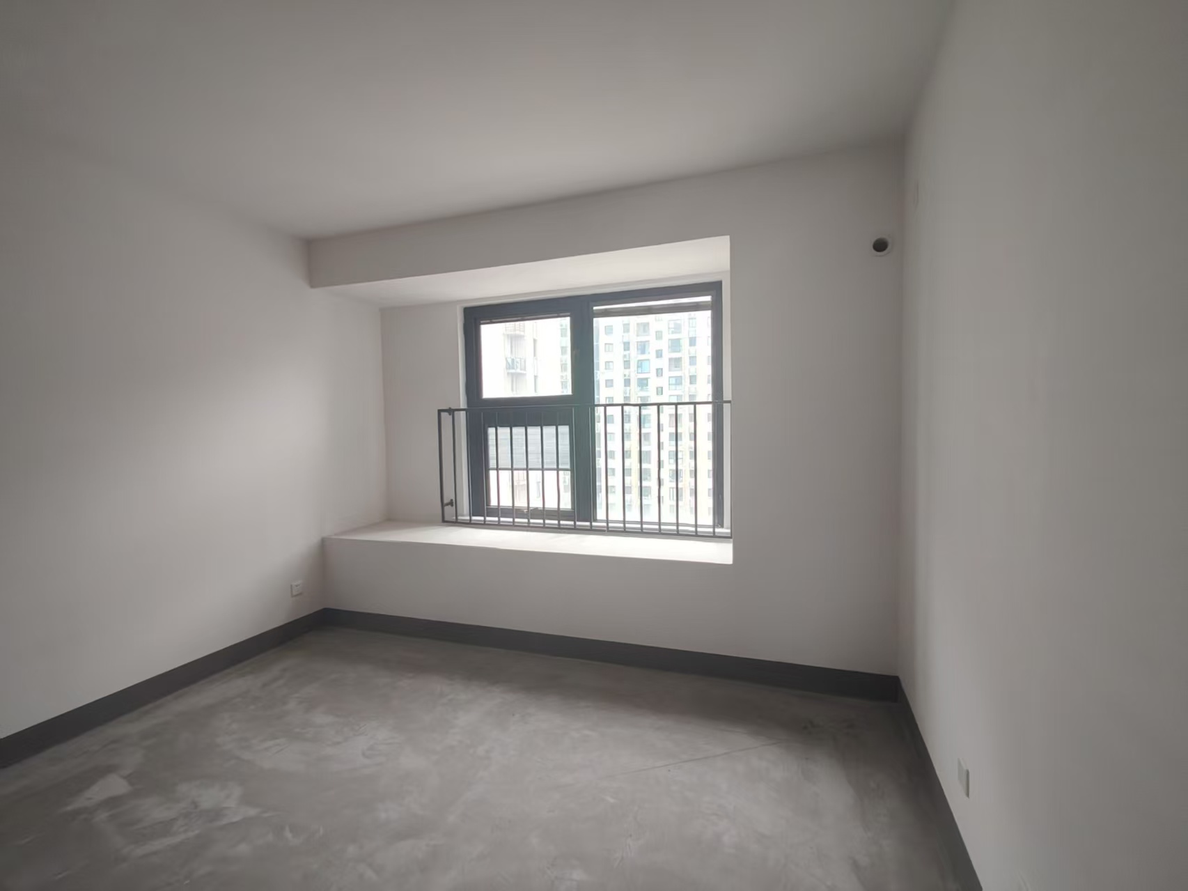 招商新城雍景湾 4室2厅2卫 139m²