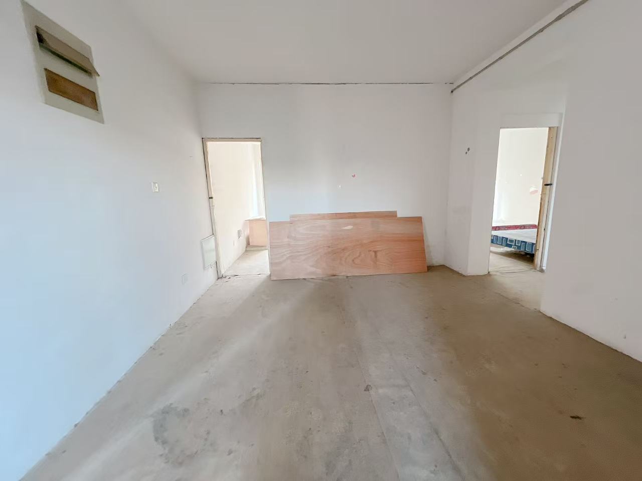 中南世纪花城三期 3室2厅2卫 126m²