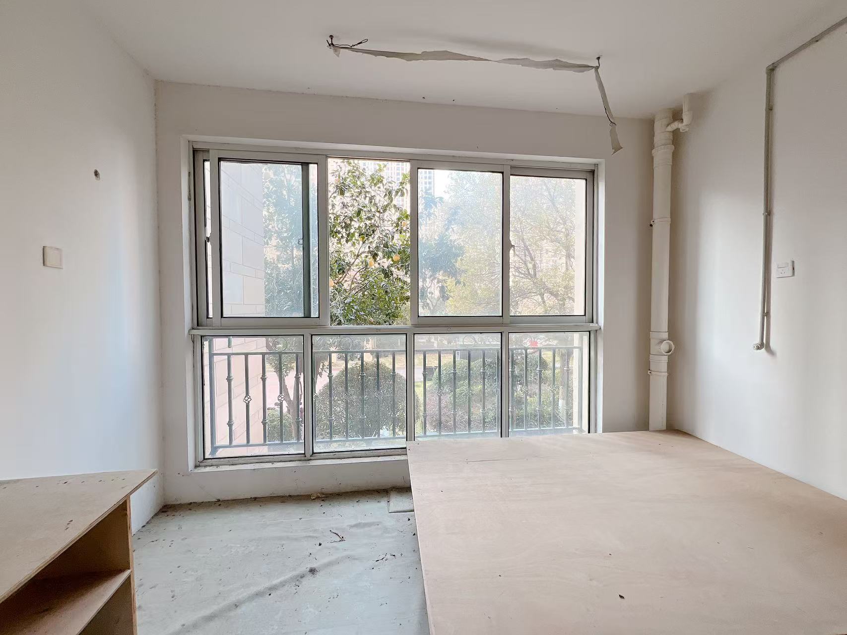 中南世纪花城三期 3室2厅2卫 126m&sup2;