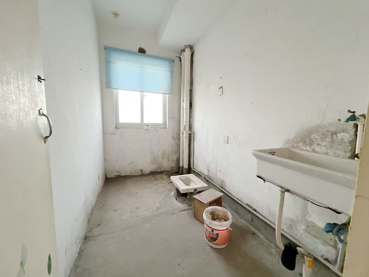中南世纪花城三期 3室2厅2卫 126m&sup2;