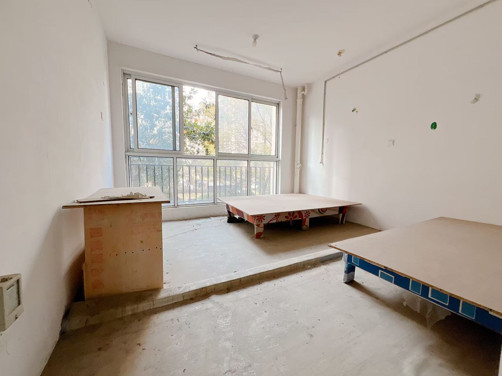 中南世纪花城三期 3室2厅2卫 126m&sup2;