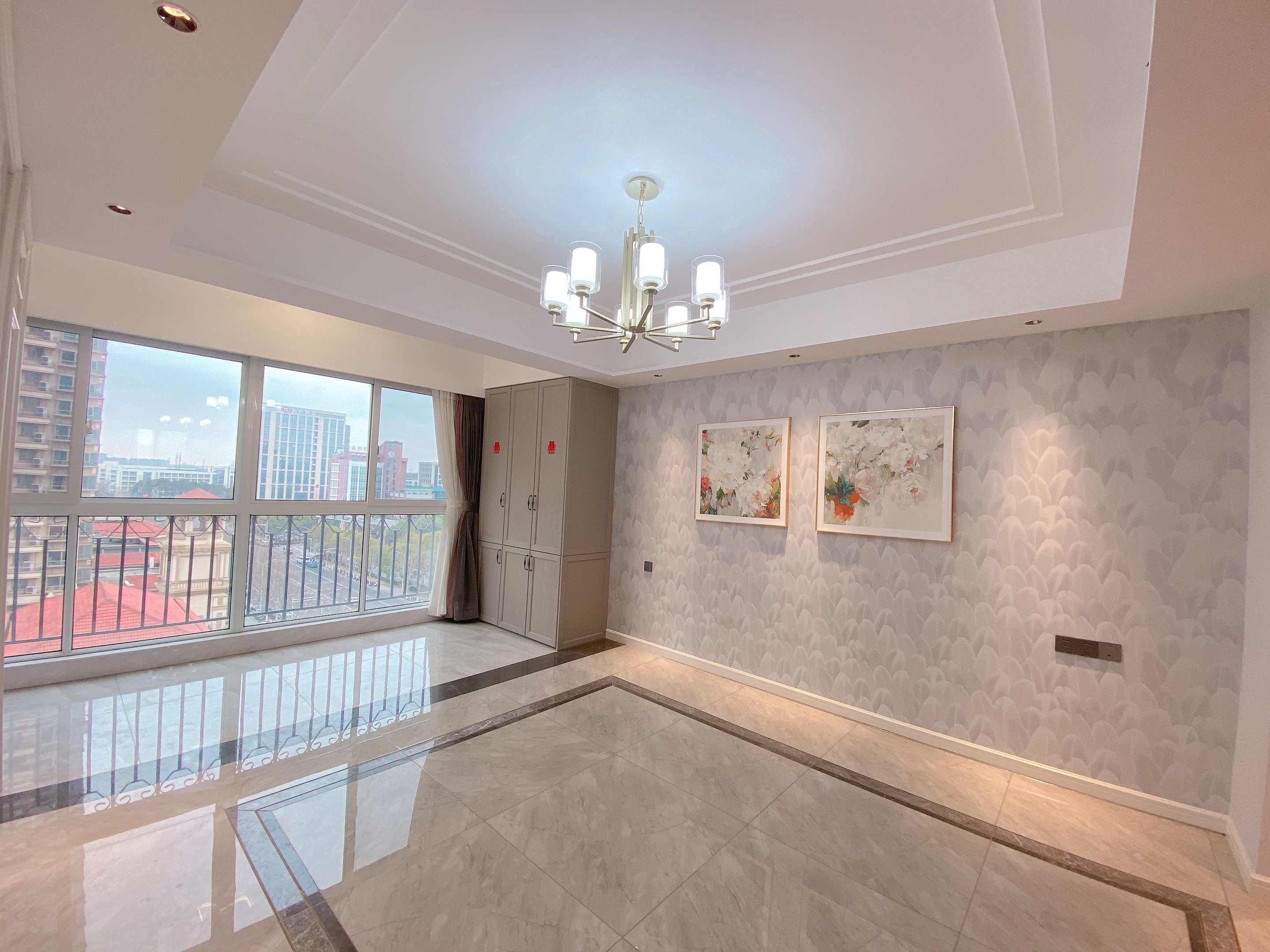 中南世纪花城三期 3室2厅2卫 134.47m²