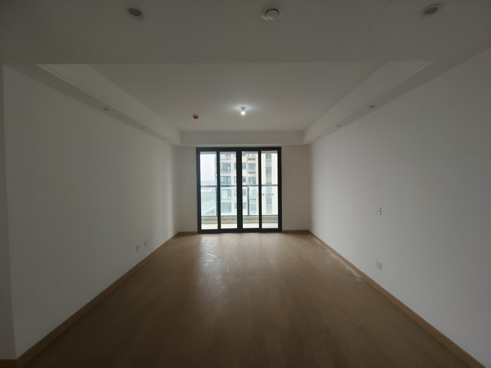 时光漫城 3室2厅2卫 125.00m²