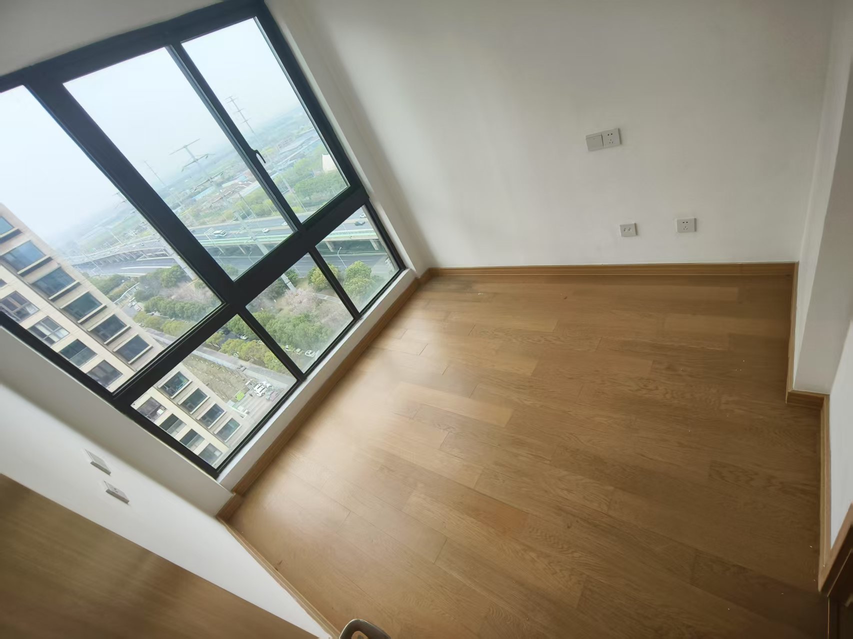 时光漫城 3室2厅2卫 125.00m²