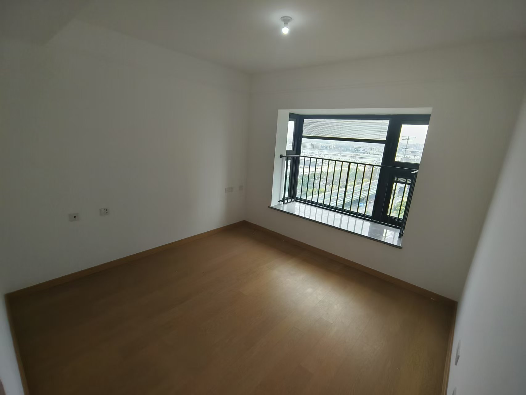 时光漫城 3室2厅2卫 125.00m²