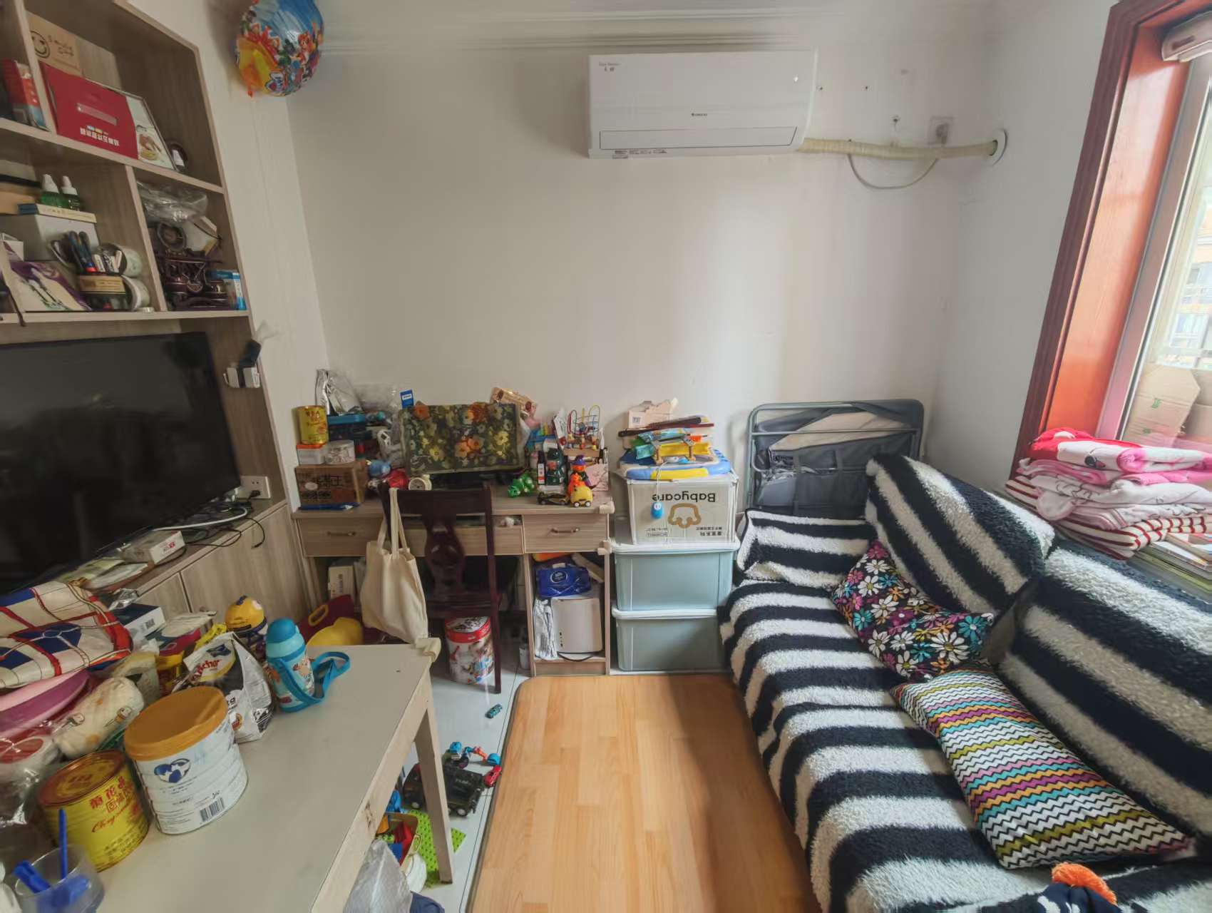 易家桥新村 3室1厅1卫 72m²