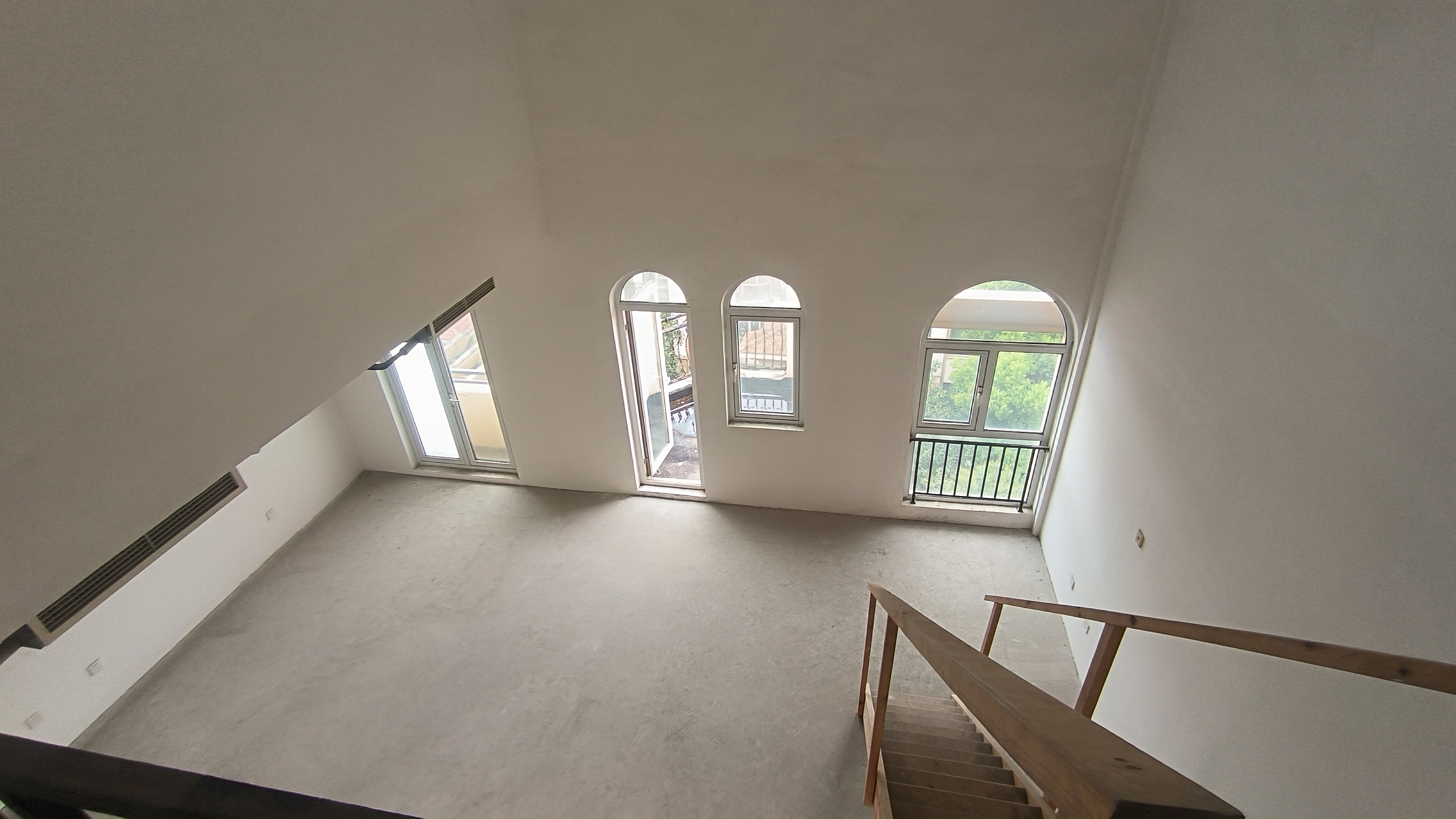 军山花园 4室1厅2卫 185.5m&sup2;