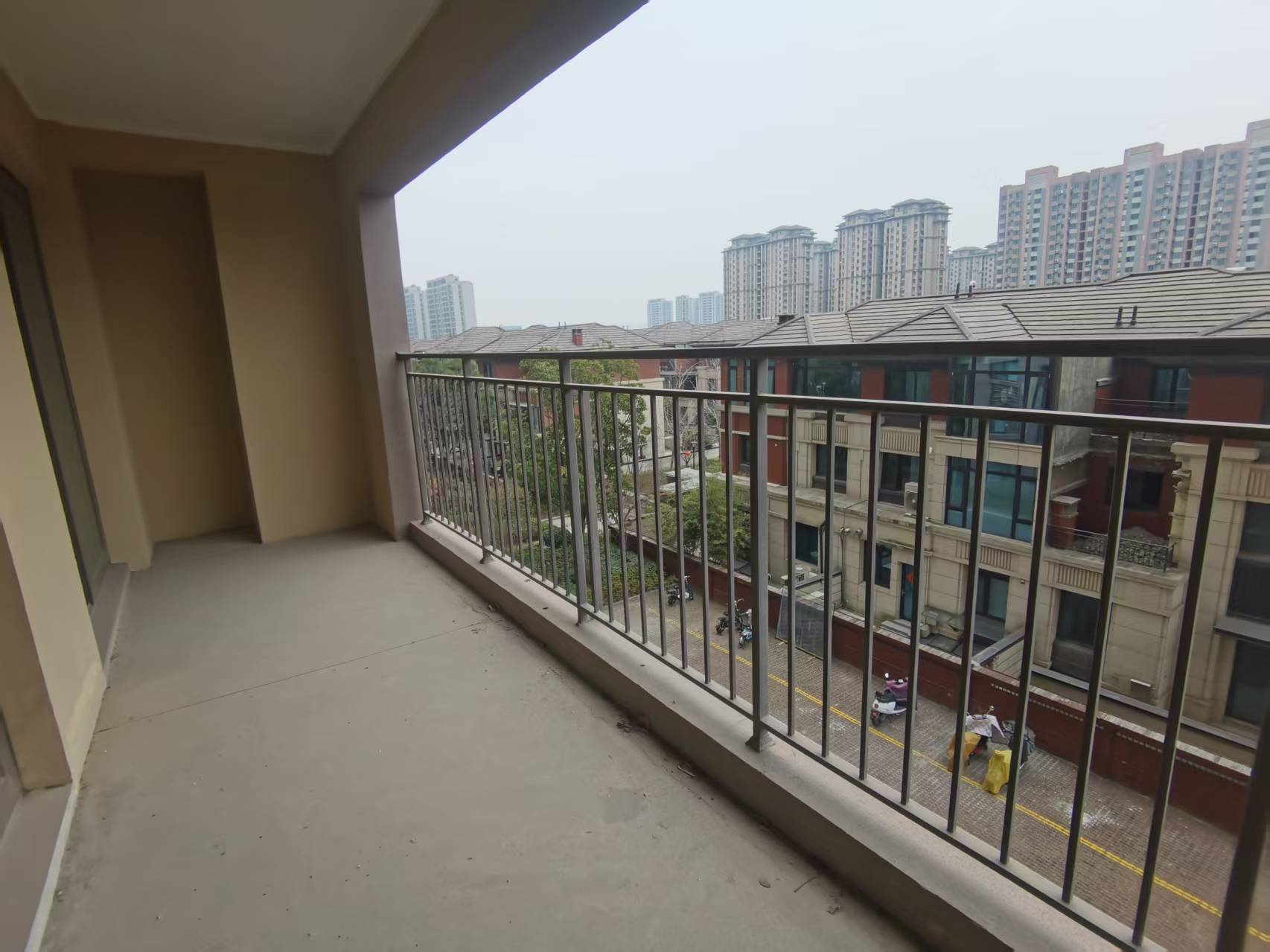 景瑞御府 4室1厅2卫 147.59m&sup2;