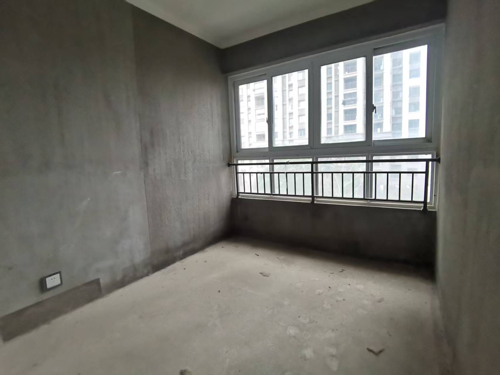 景瑞御府 4室1厅2卫 147.59m&sup2;