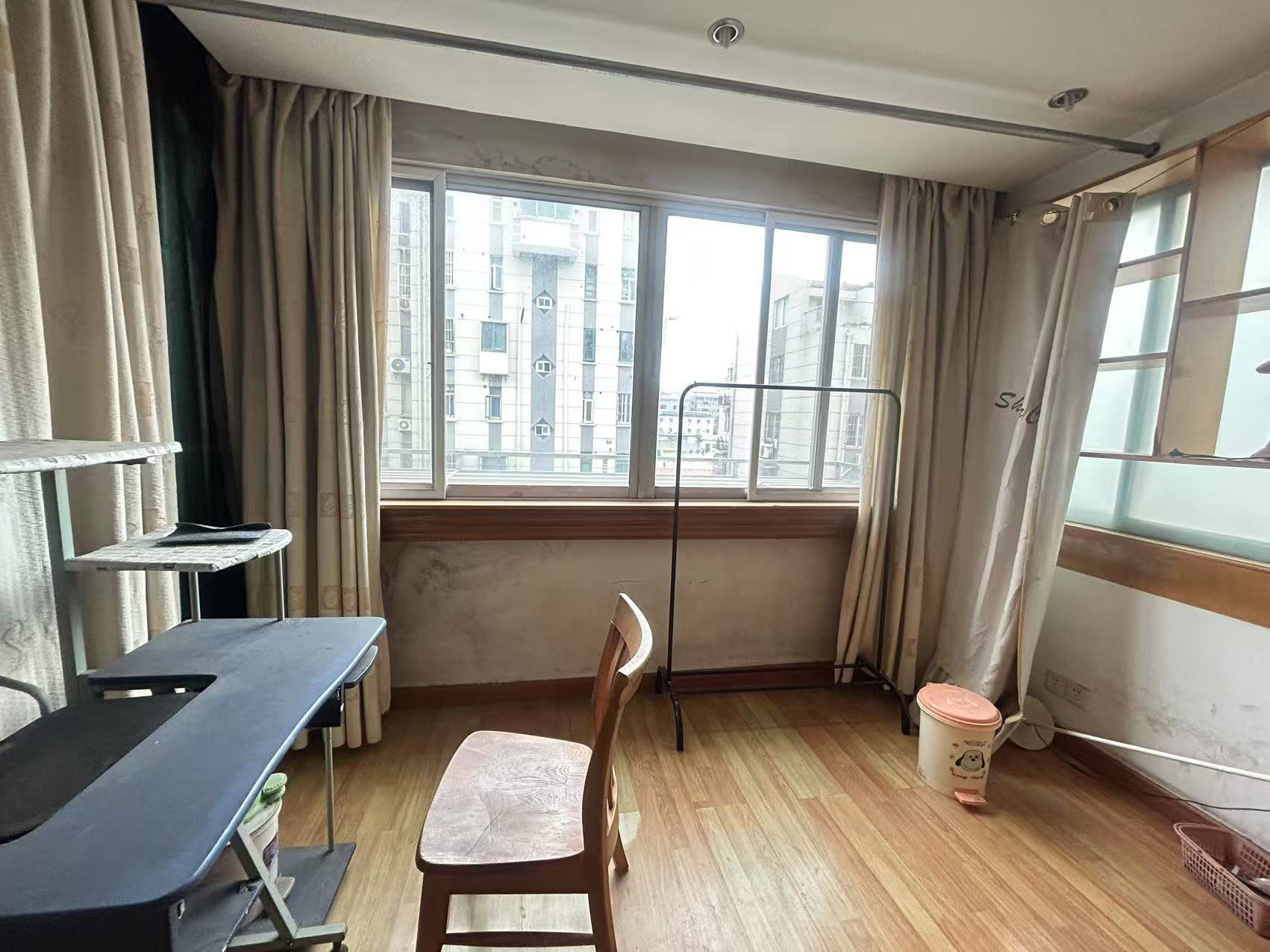 晨苑 2室1厅1卫 67.5m&sup2;