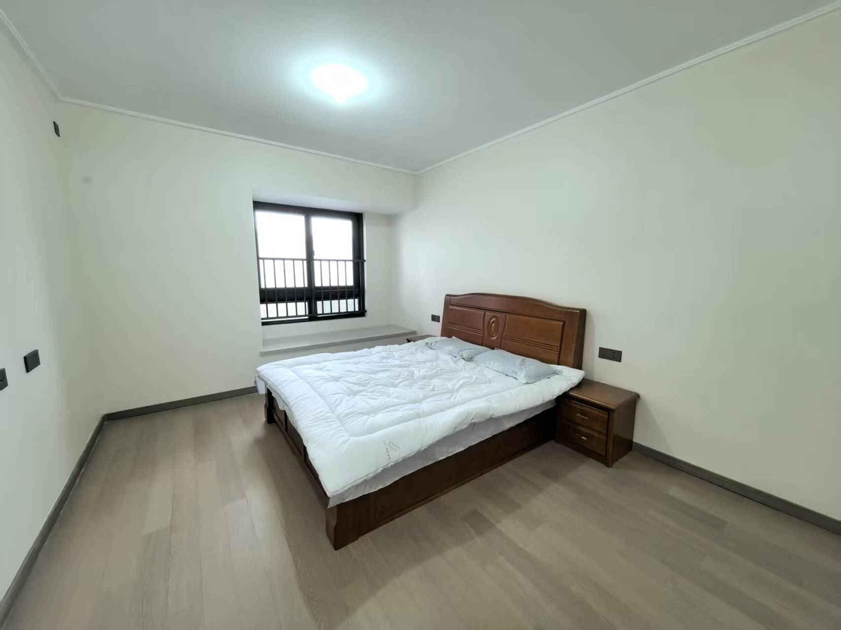 万科翡翠东第 3室2厅2卫 131m&sup2;