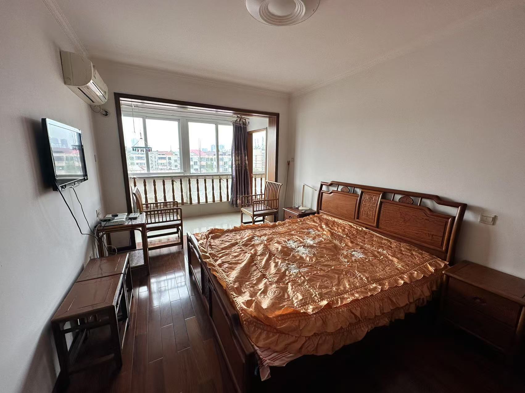 南园路17号院 4室2厅1卫 171.54m&sup2;
