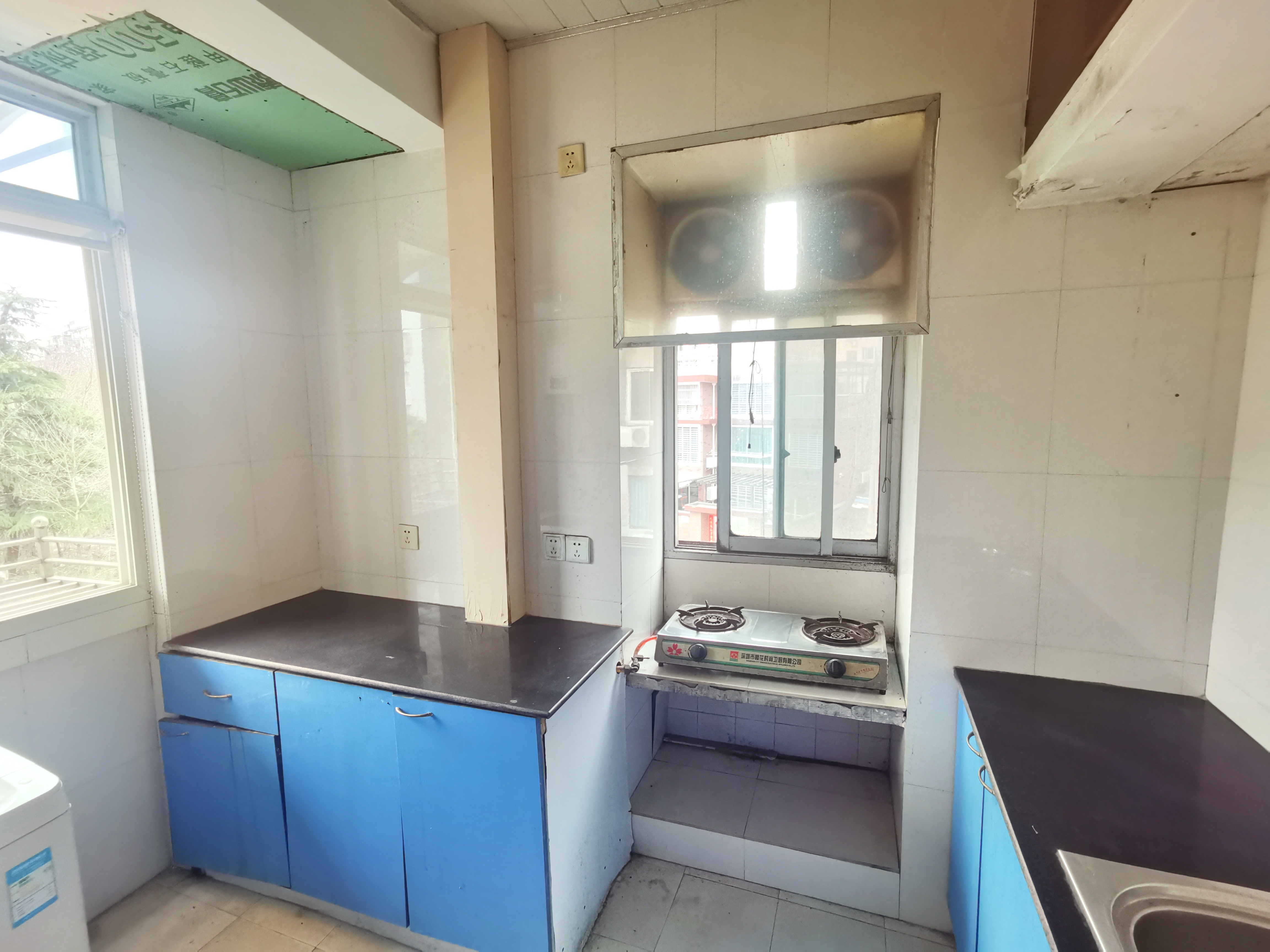 虹桥南村 2室1厅1卫 61m&sup2;