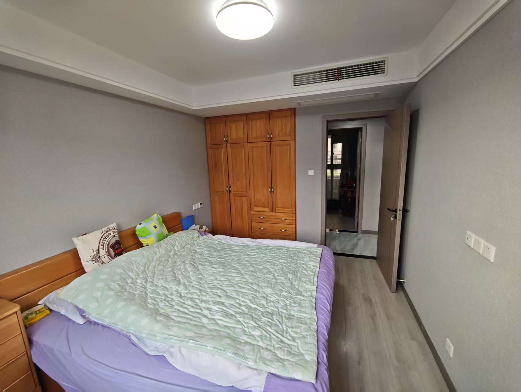 景瑞御府 3室2厅1卫 93m²