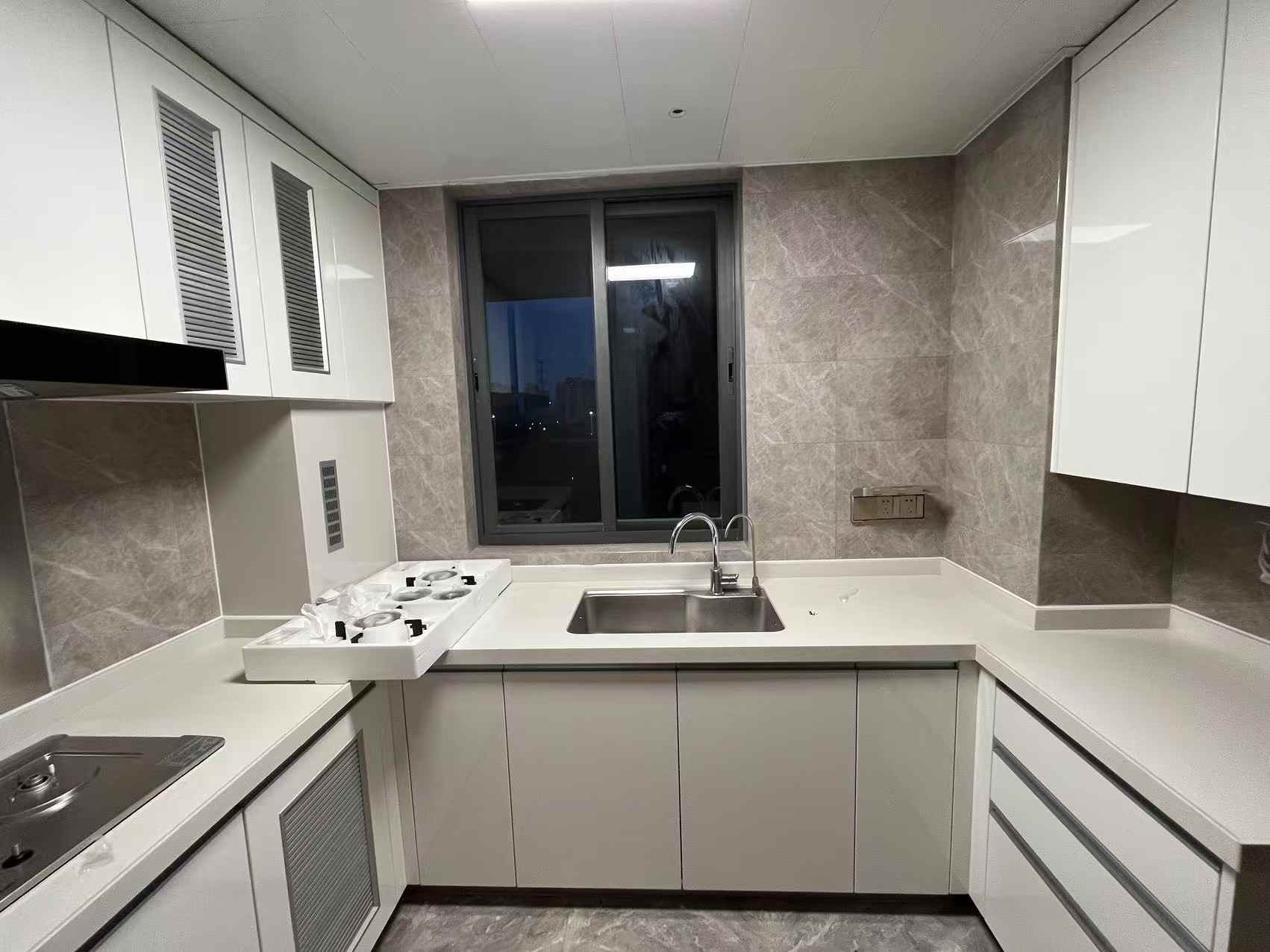北纬31度 3室2厅2卫 110.00m²