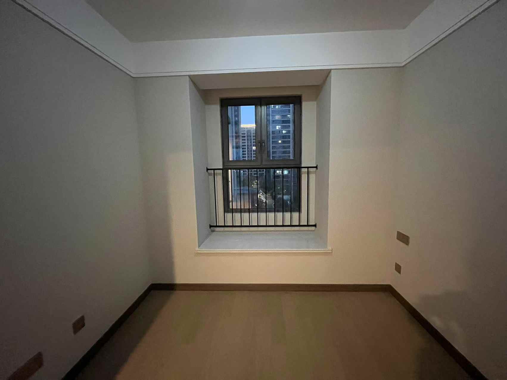 北纬31度 3室2厅2卫 110.00m²