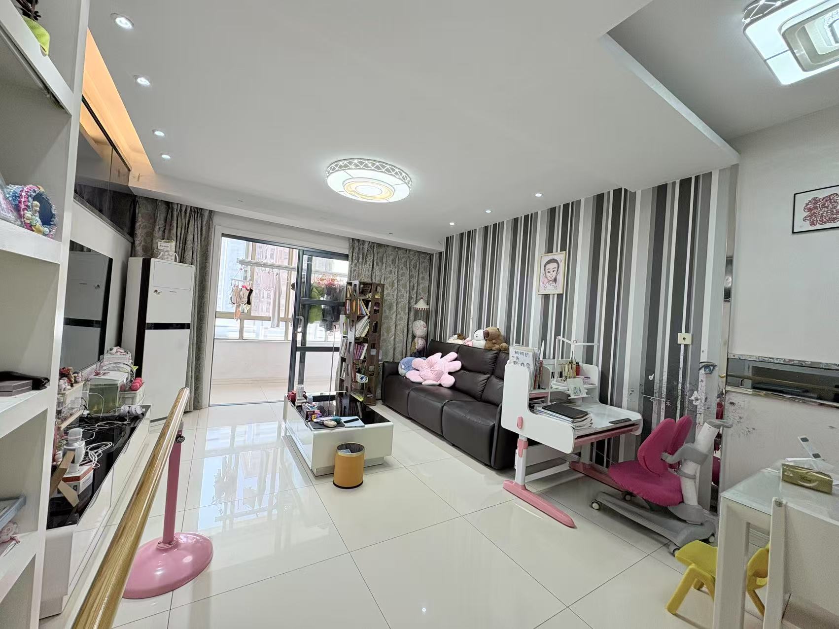 中南世纪花城二期 3室2厅1卫 116.68m&sup2;