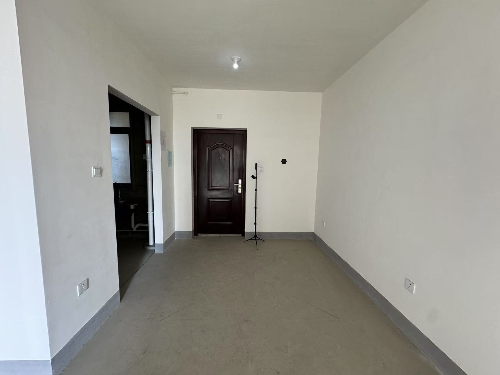 翠园 3室1厅1卫 92m&sup2;