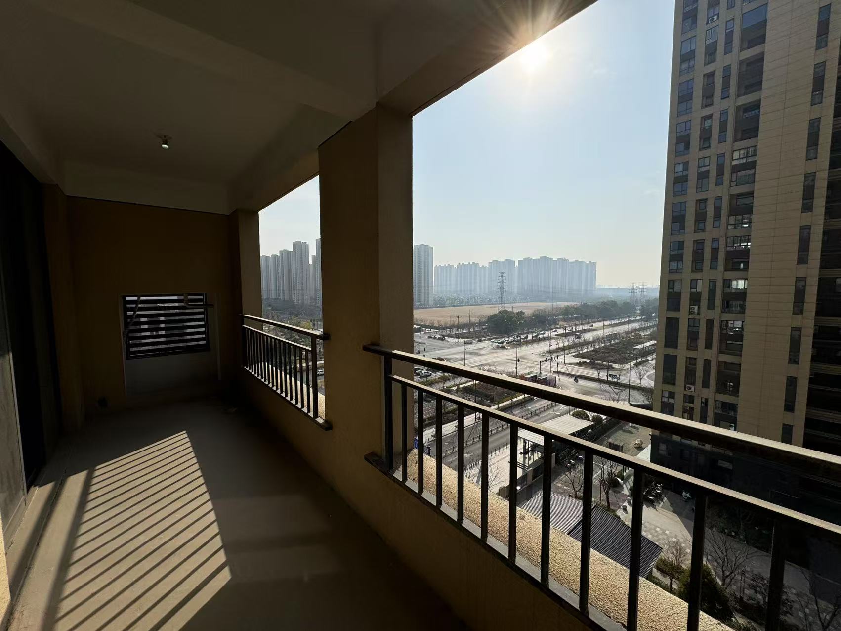 翠园 3室1厅1卫 92m&sup2;