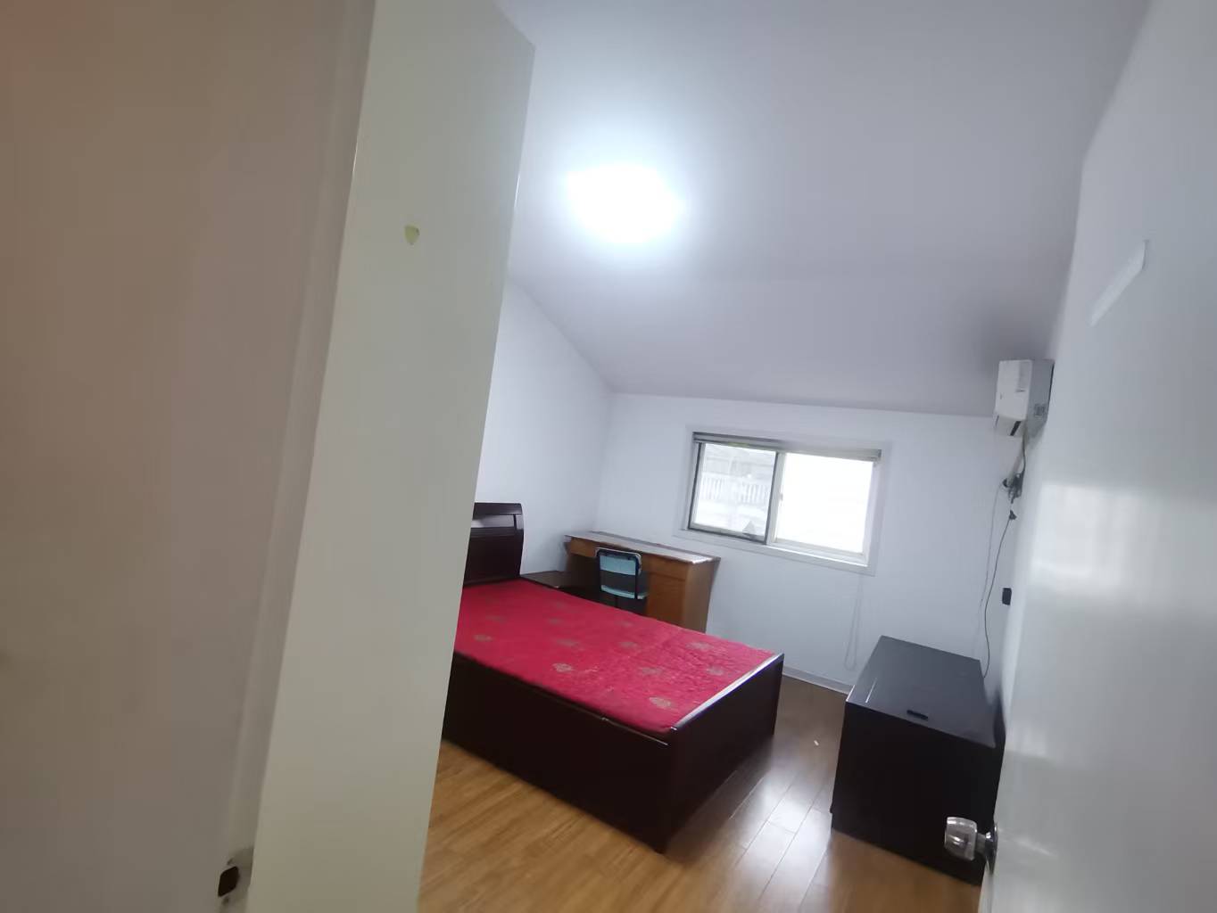 五山花苑 4室2厅2卫 90m&sup2;