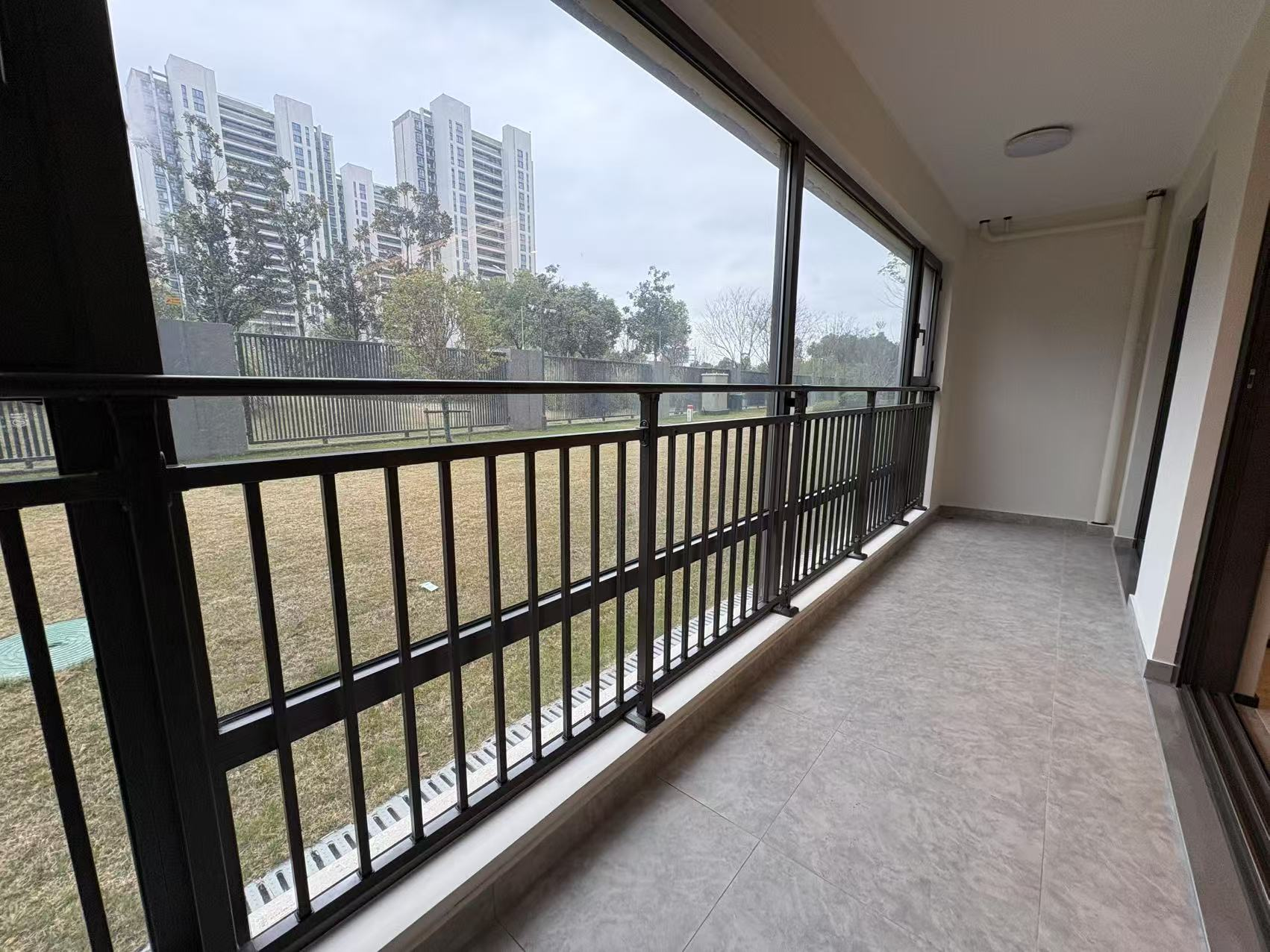 万科·揽境(揽境花苑) 4室2厅2卫 140.2m²